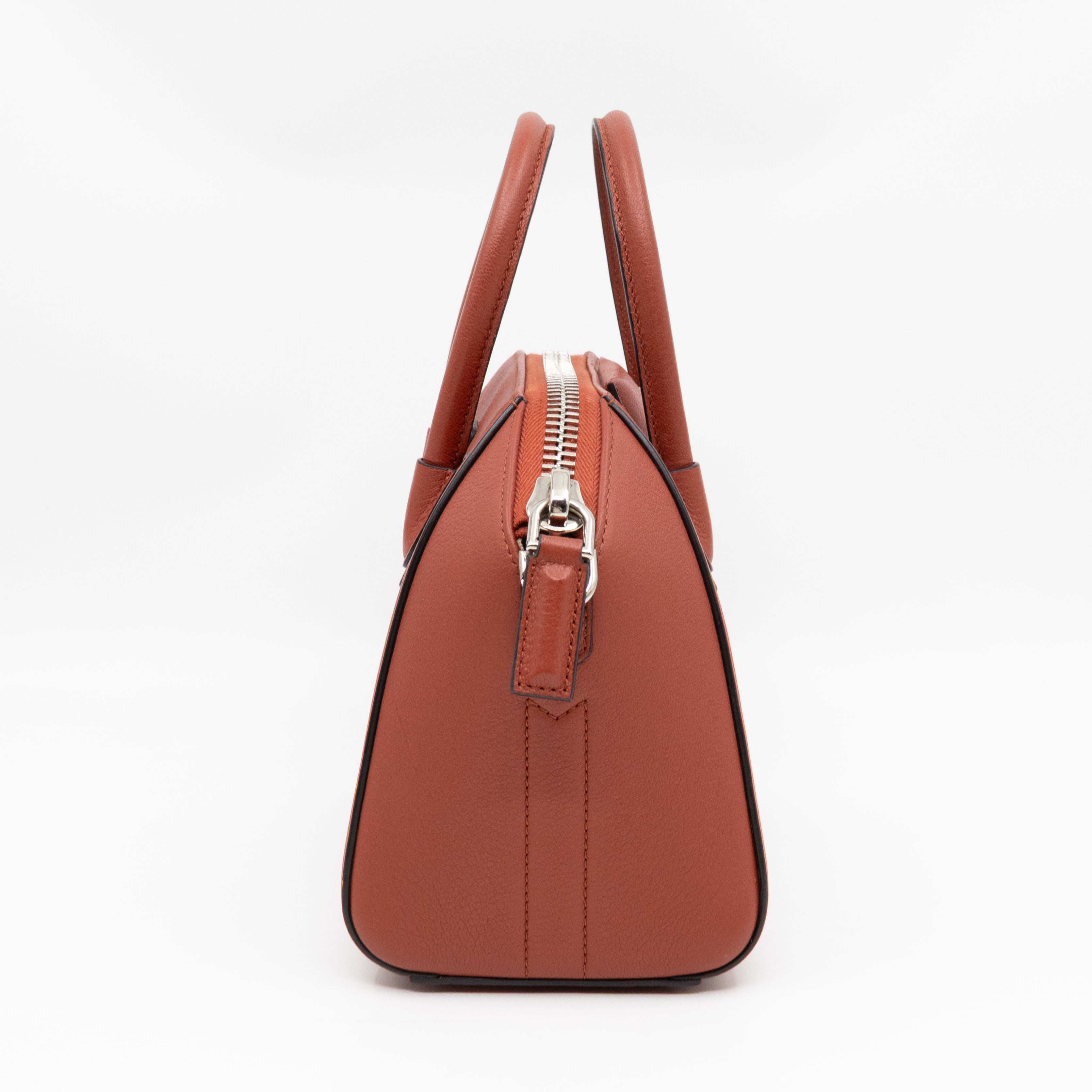 Antigona Small Paprika Grained Leather