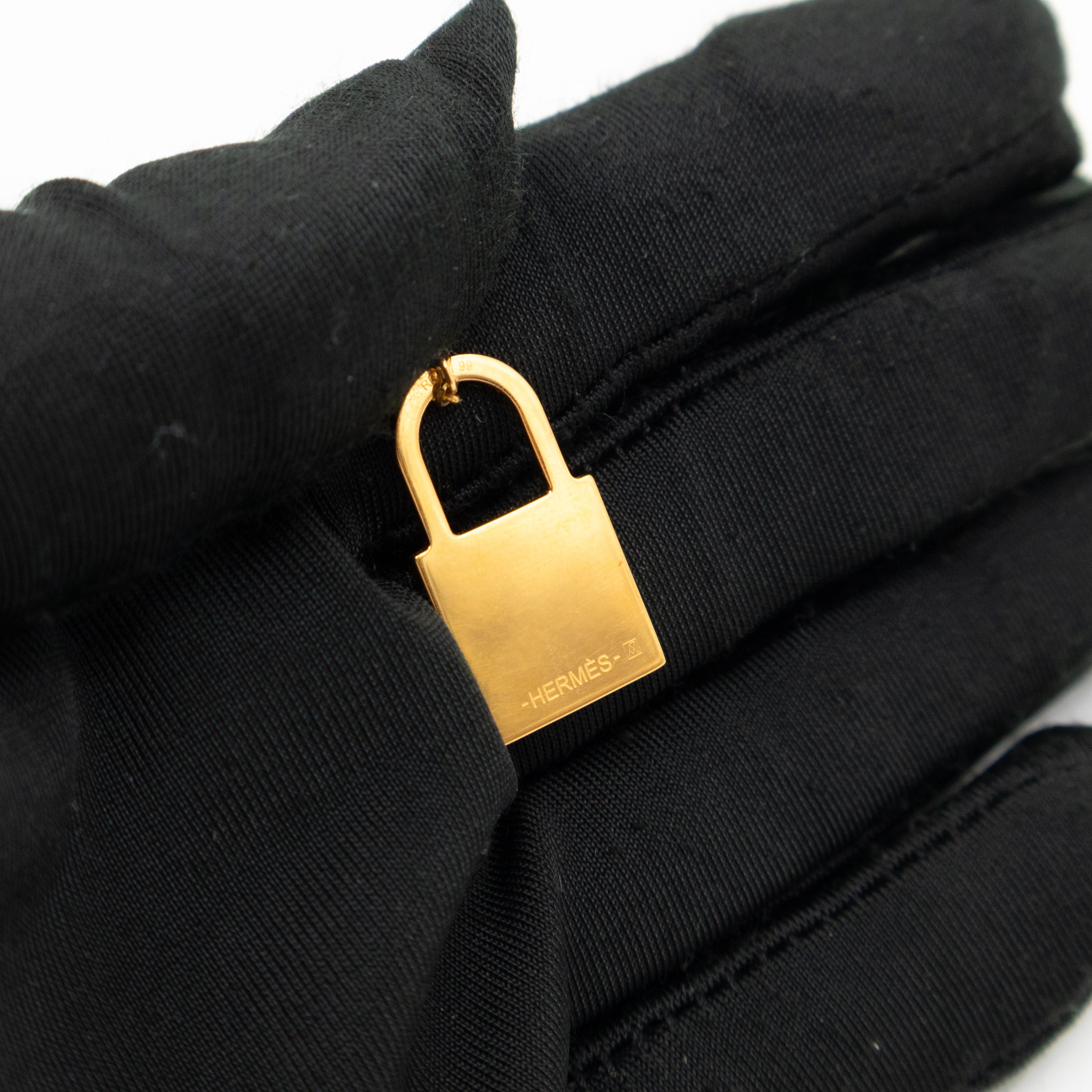 O'Kelly Pendant Gold Black