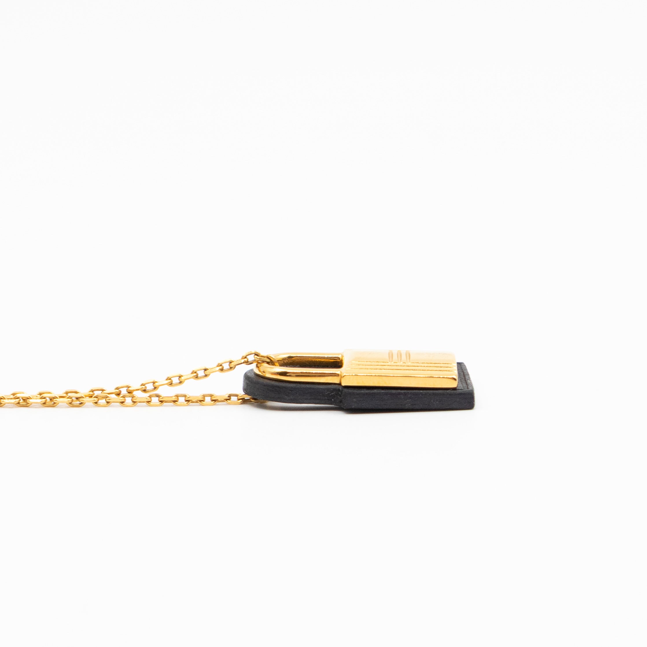 O'Kelly Pendant Gold Black