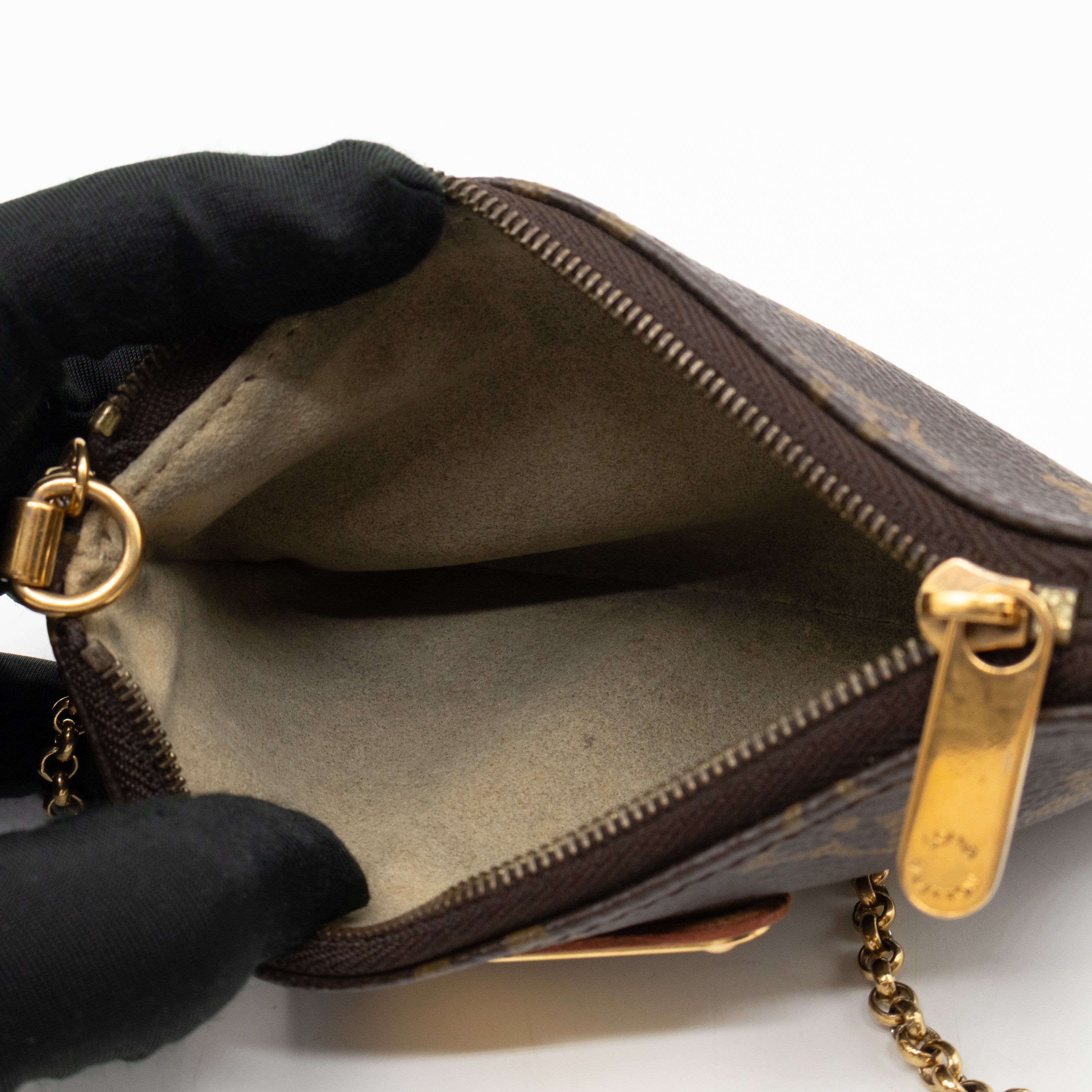 Pochette Milla PM Monogram