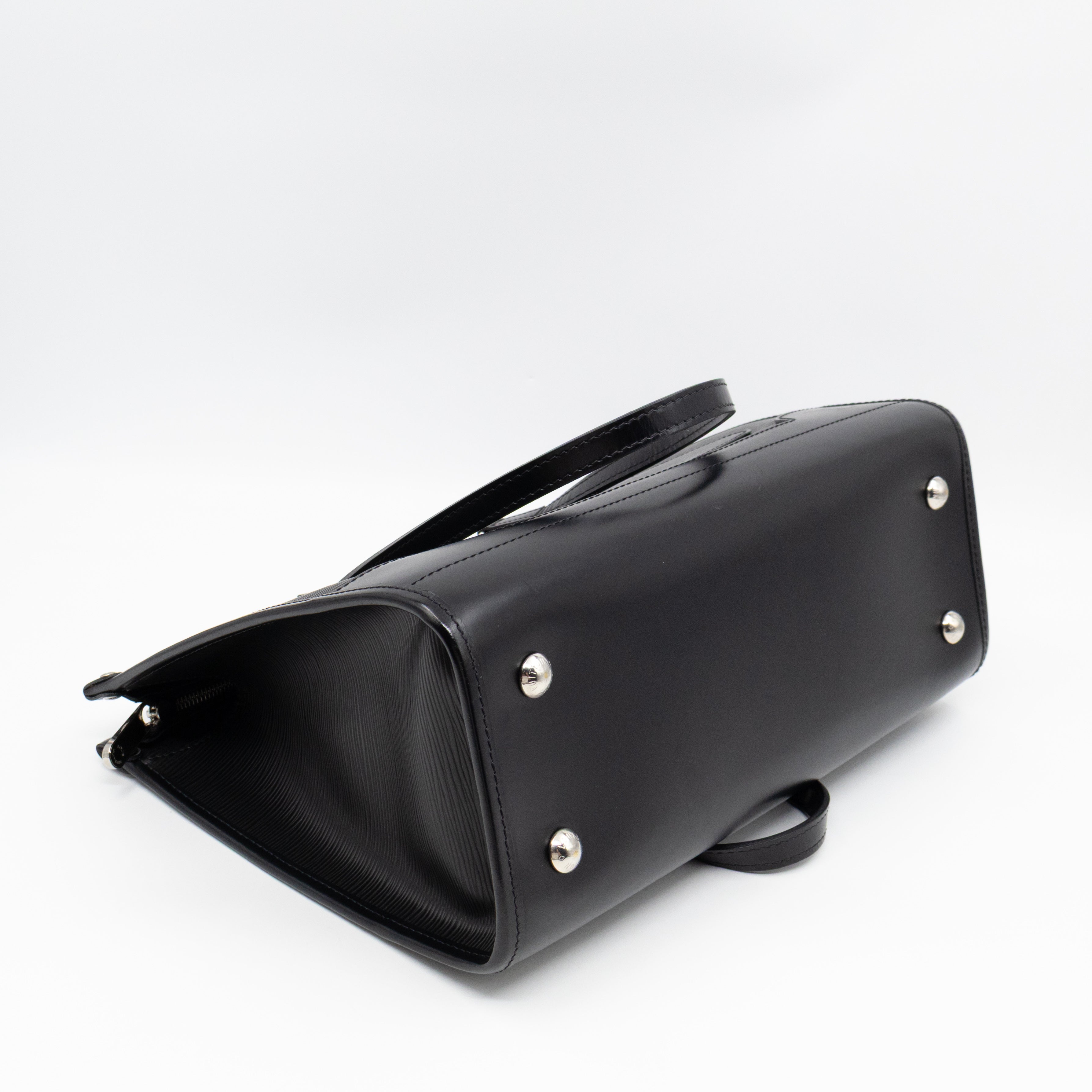 Madeleine GM Black Epi Leather