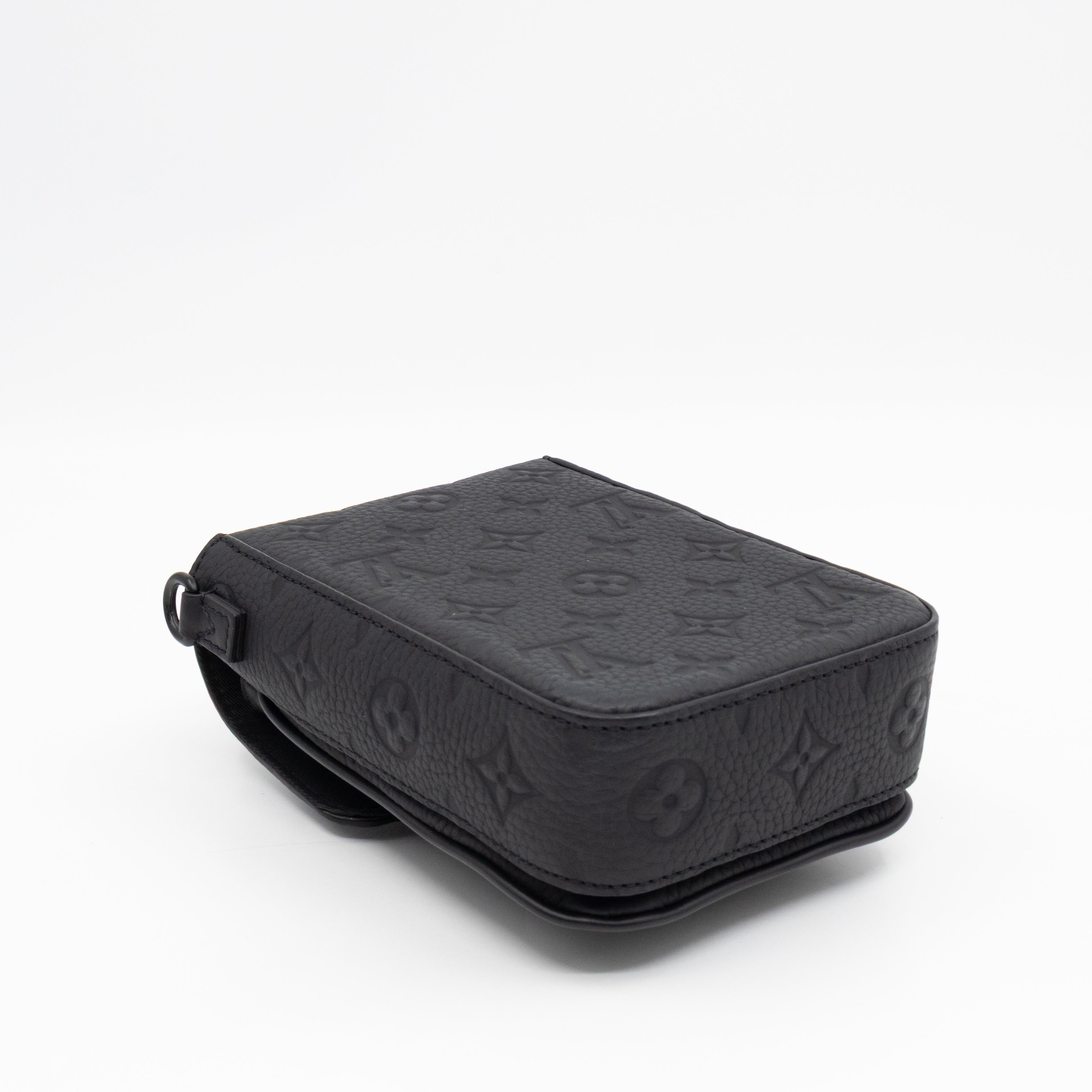 S-Lock Vertical Wallet Black Taurillon Monogram Leather