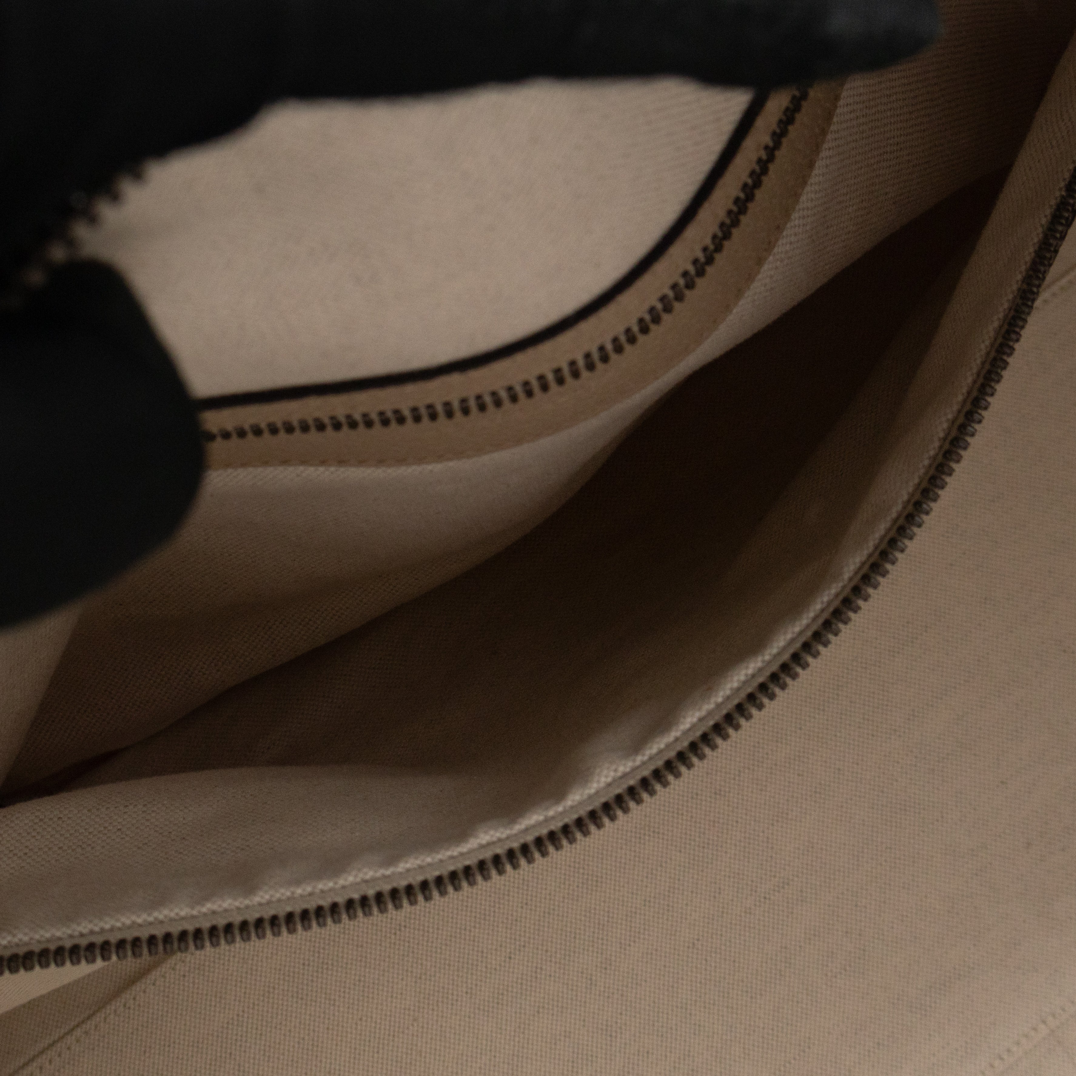 Savoy Medium Duffle Bag Beige GG Supreme