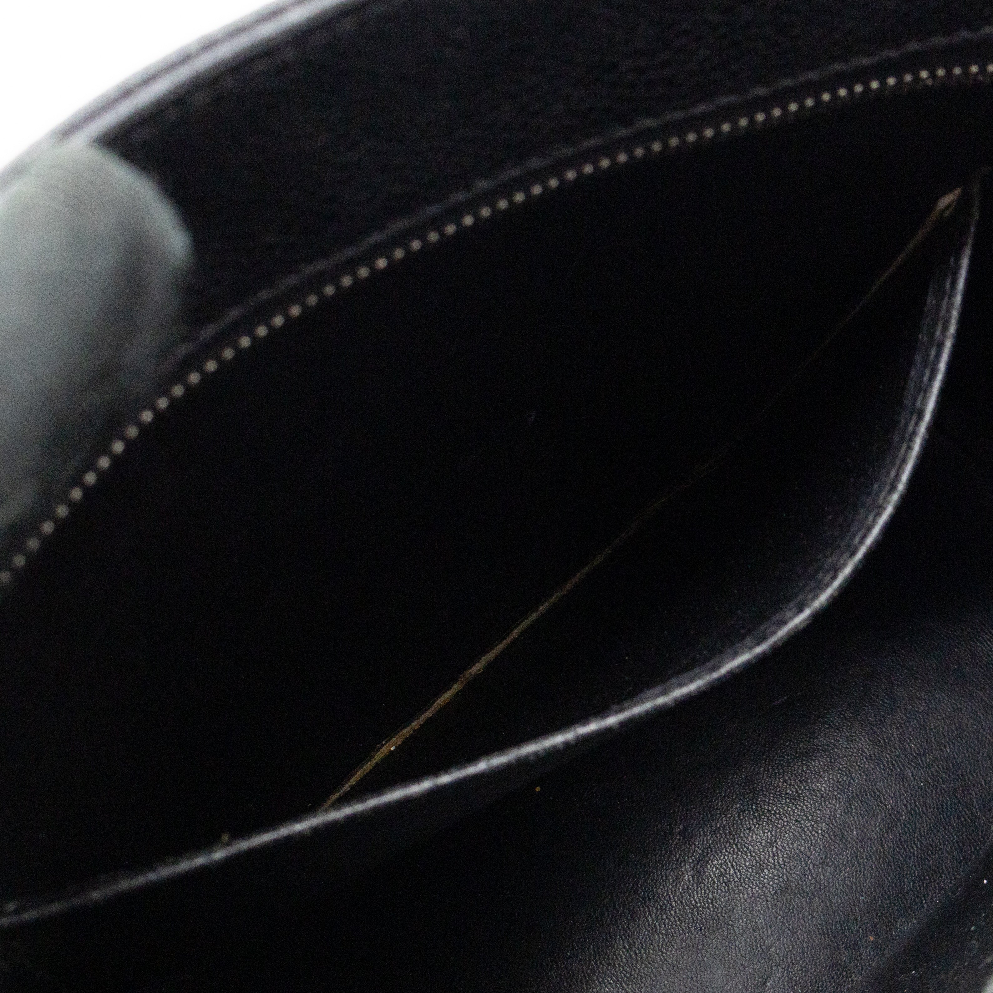 Médaillon Black Caviarskin