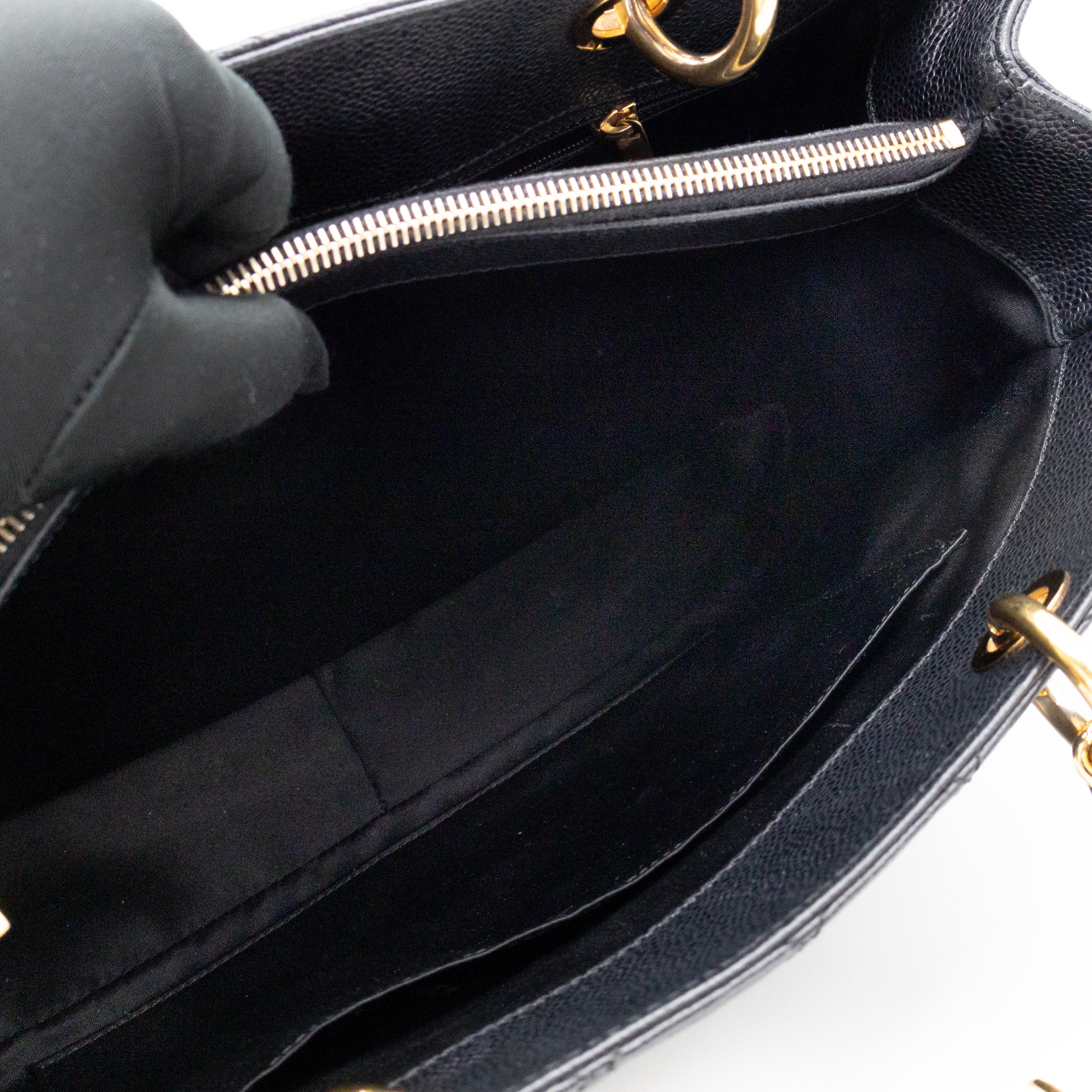 GST Grand Shopping Tote Black Caviar Gold