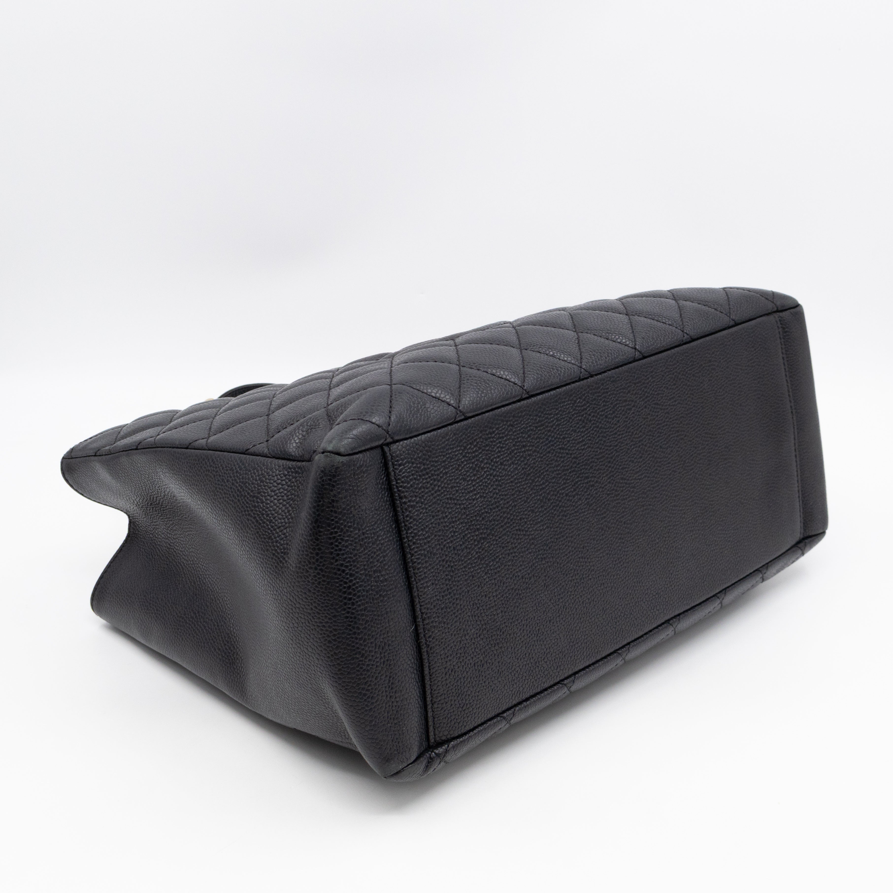 GST Grand Shopping Tote Black Caviar Gold