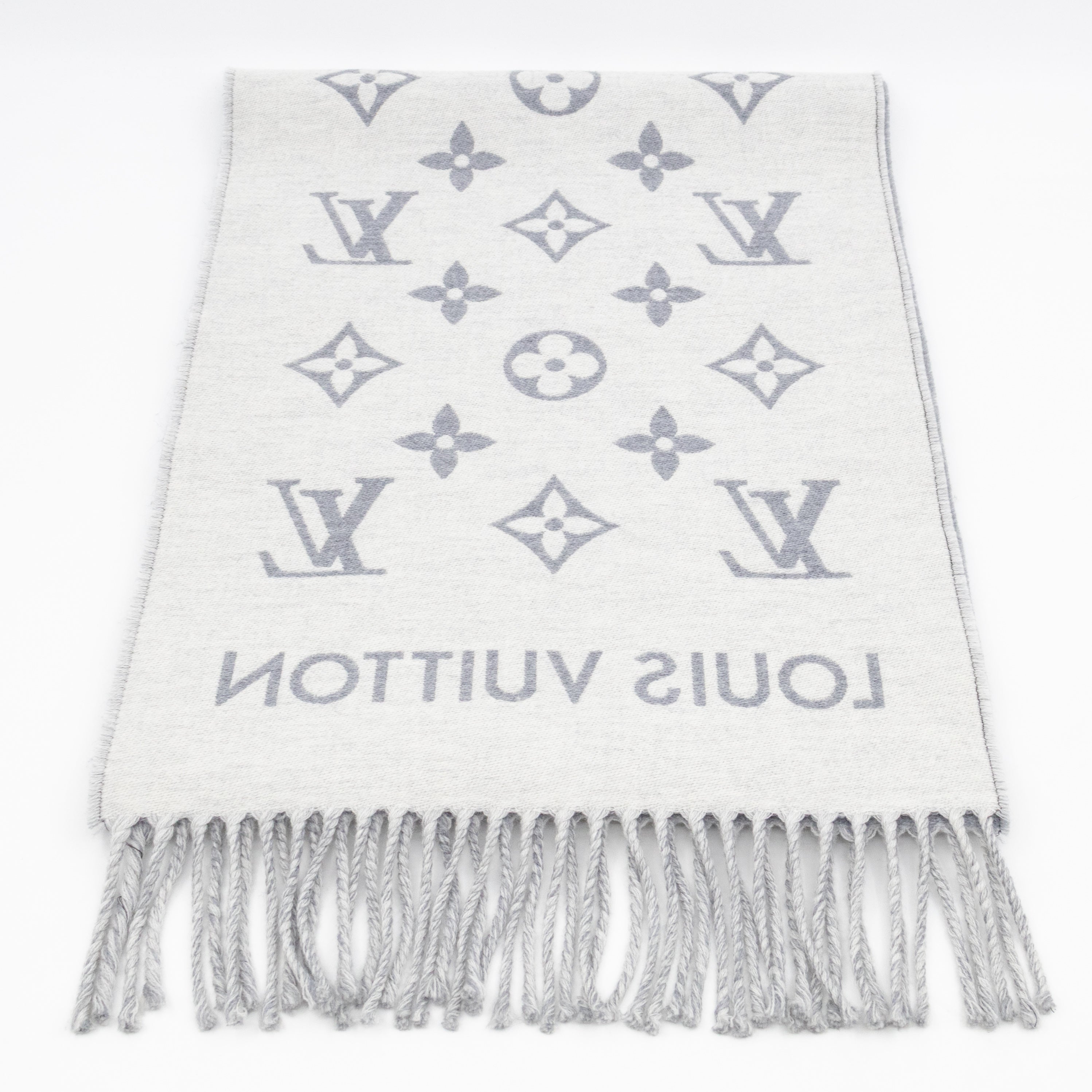 All About Monogram Scarf Gris Clair