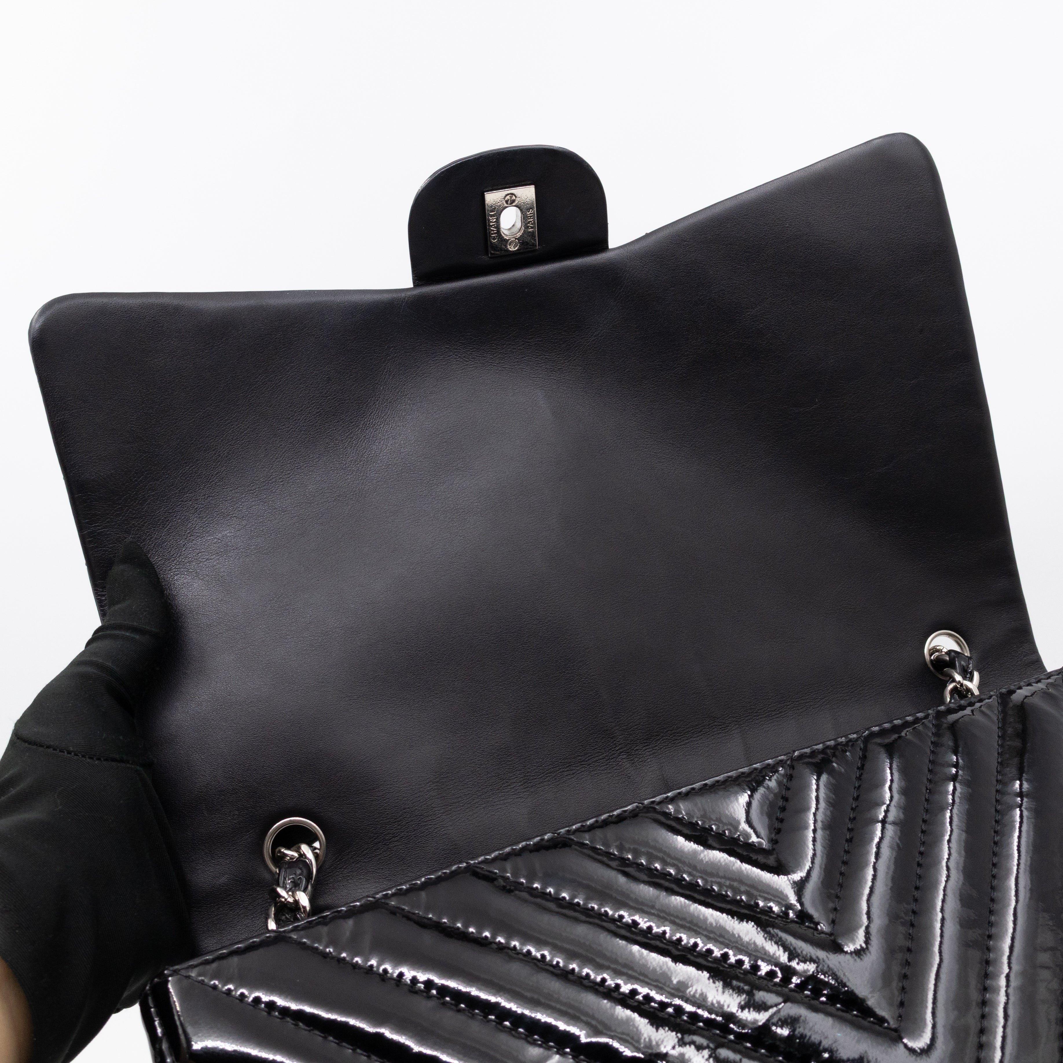 Classic Single Flap Maxi Black Chevron Patent Silver