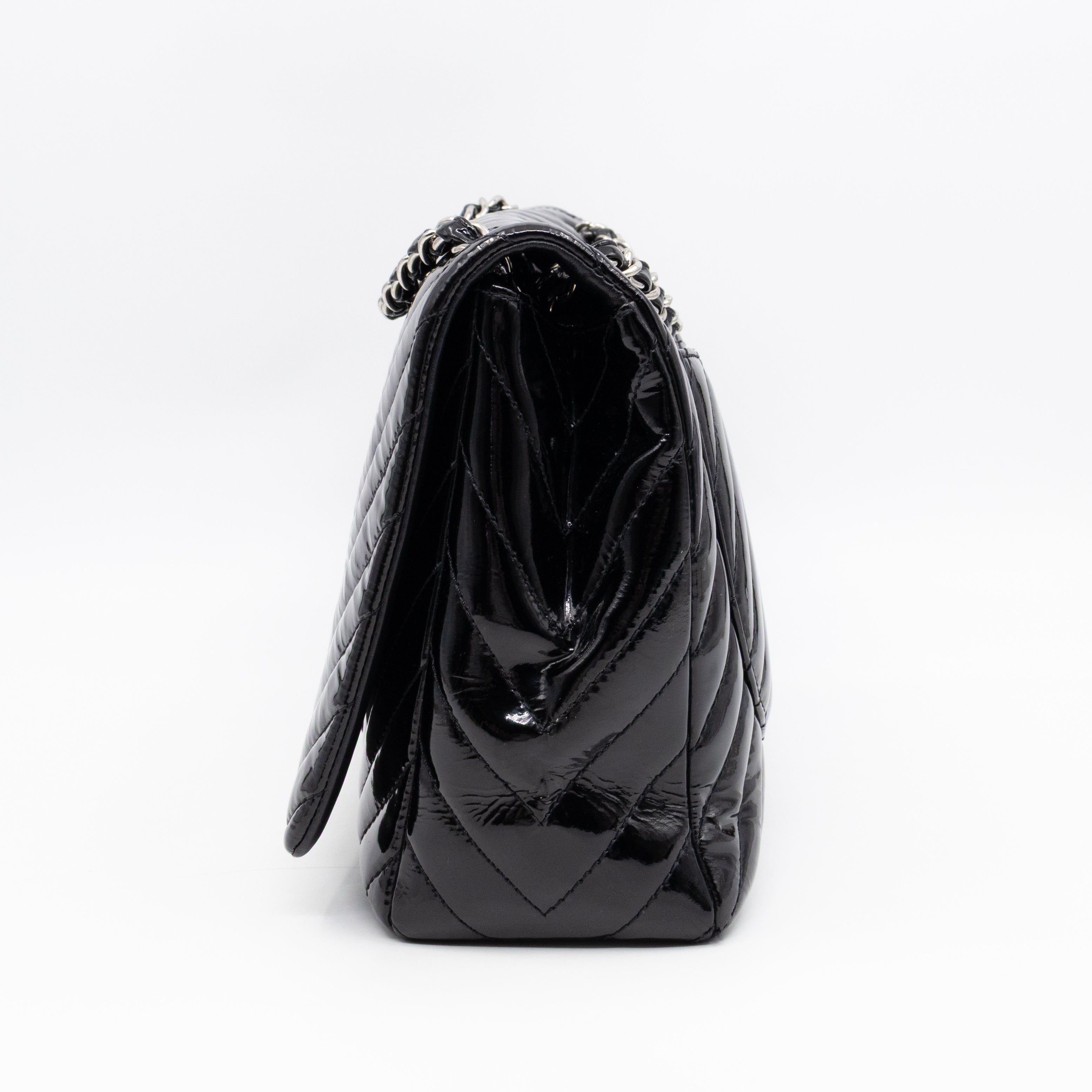 Classic Single Flap Maxi Black Chevron Patent Silver