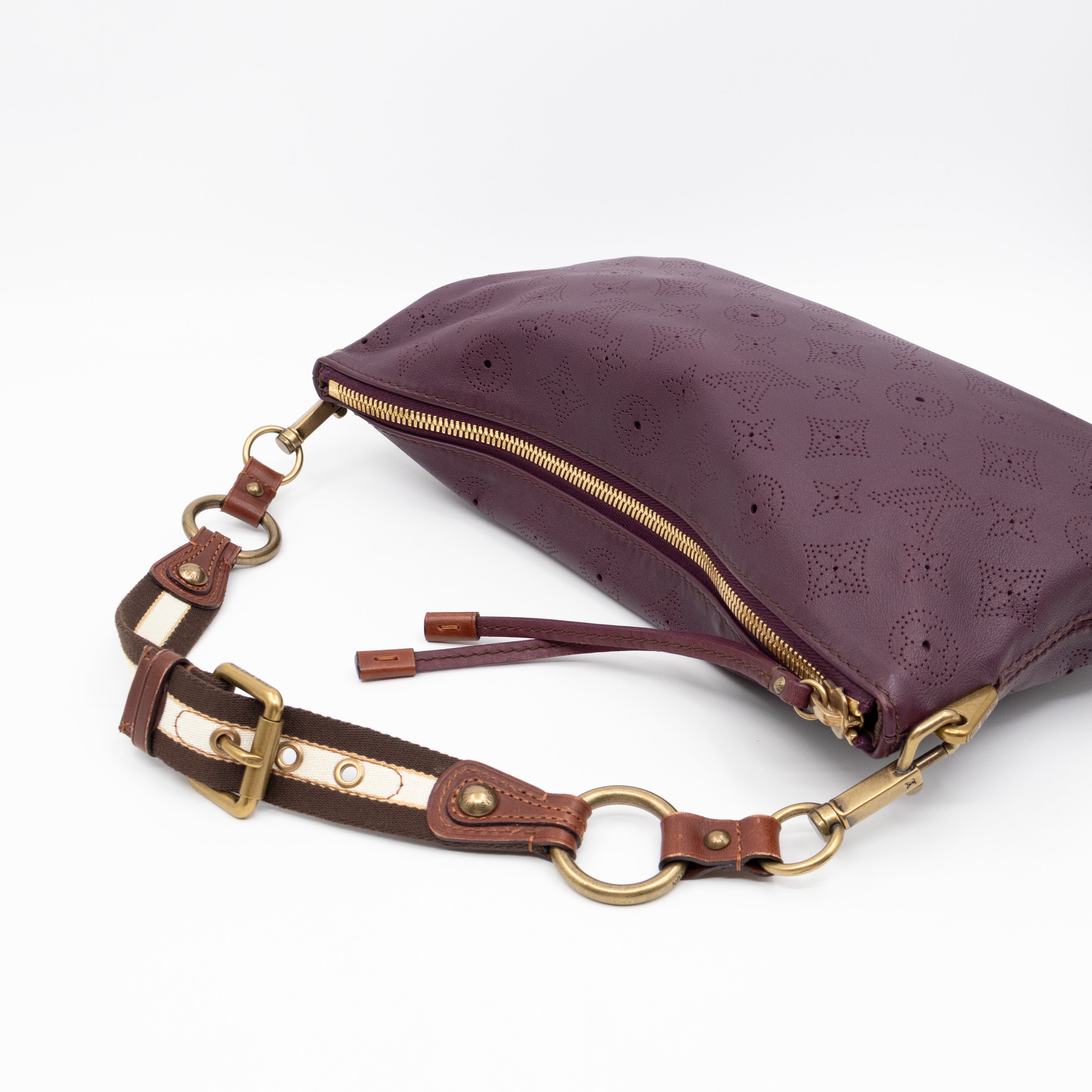 Pochette Onatah Mahina Leather Aubergine