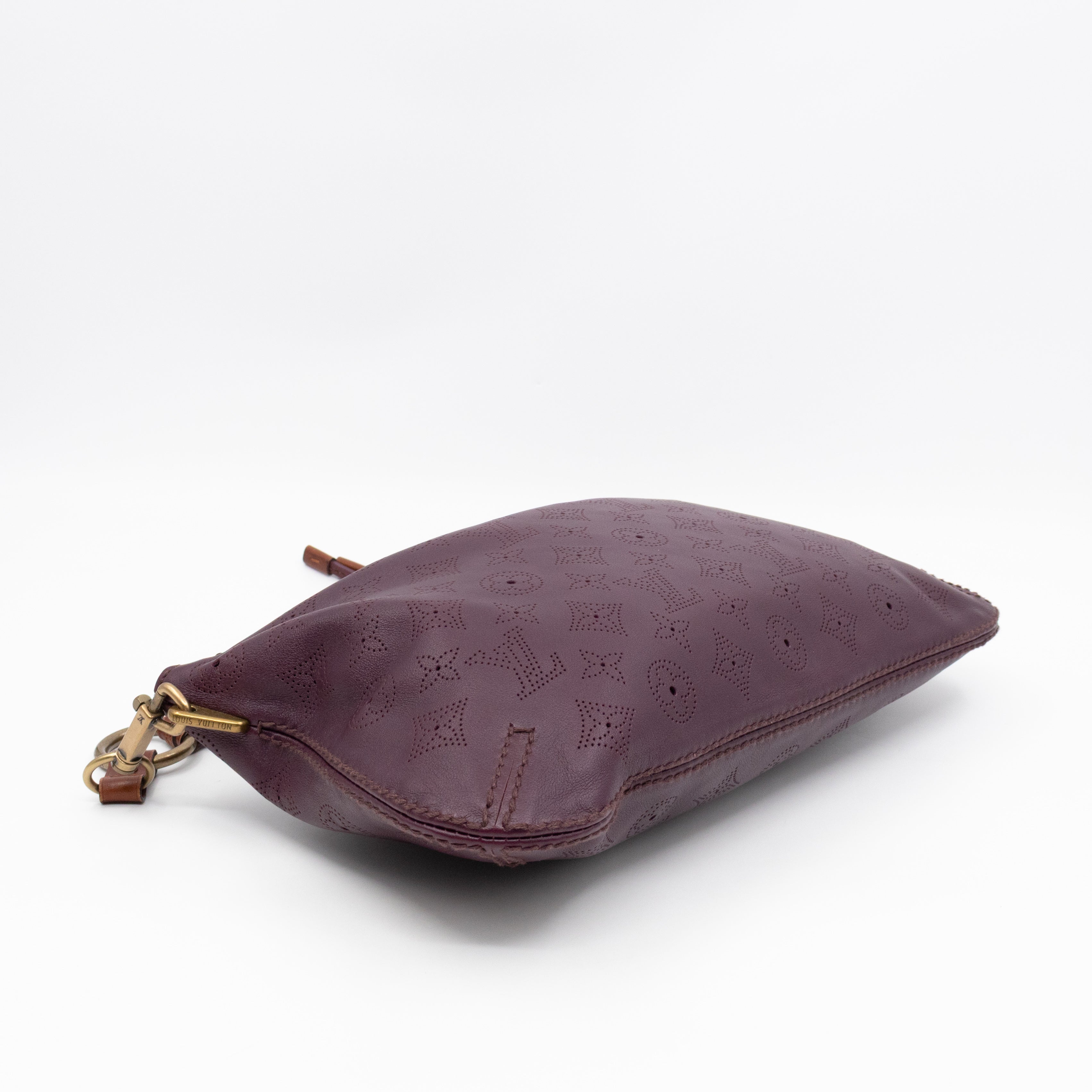 Pochette Onatah Mahina Leather Aubergine