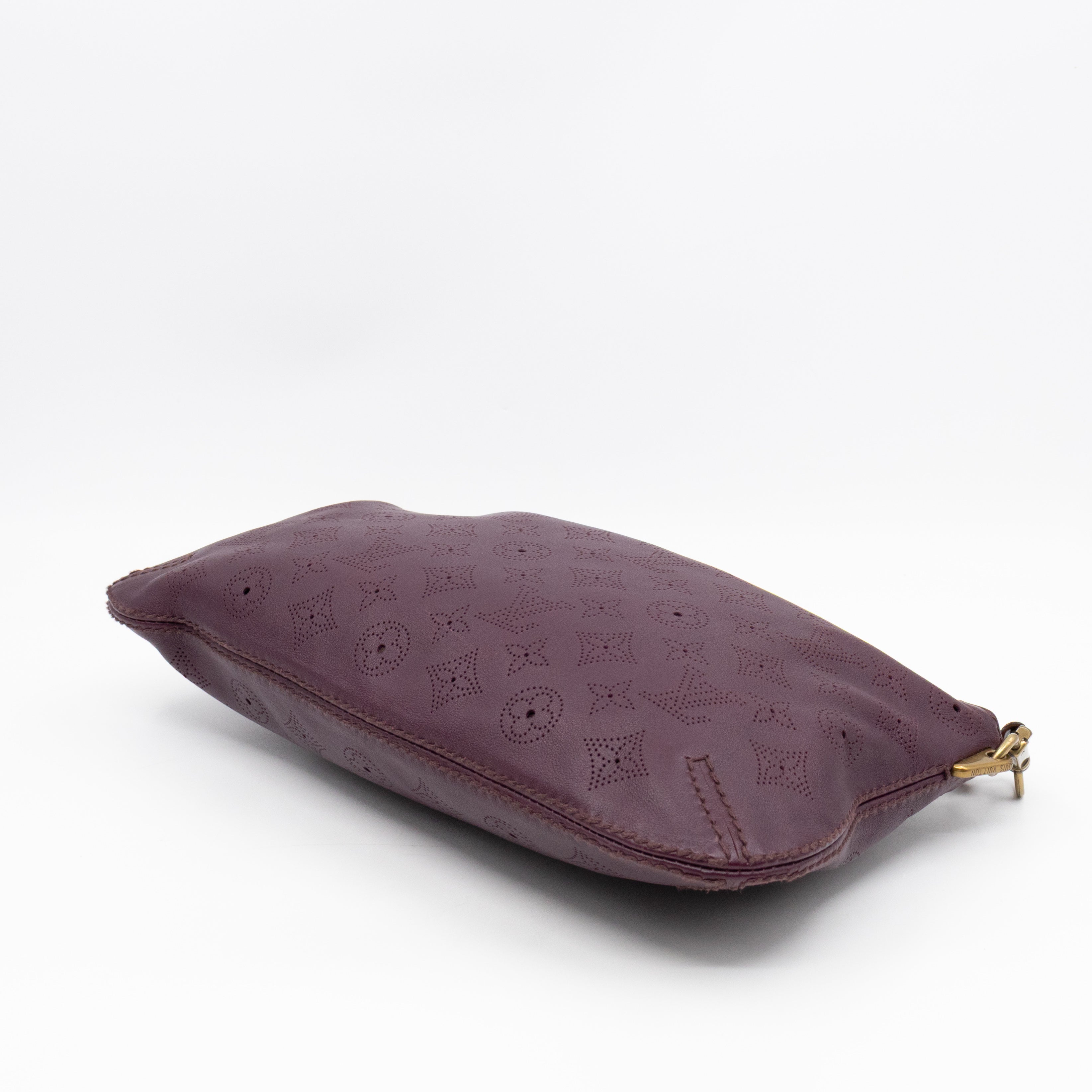 Pochette Onatah Mahina Leather Aubergine