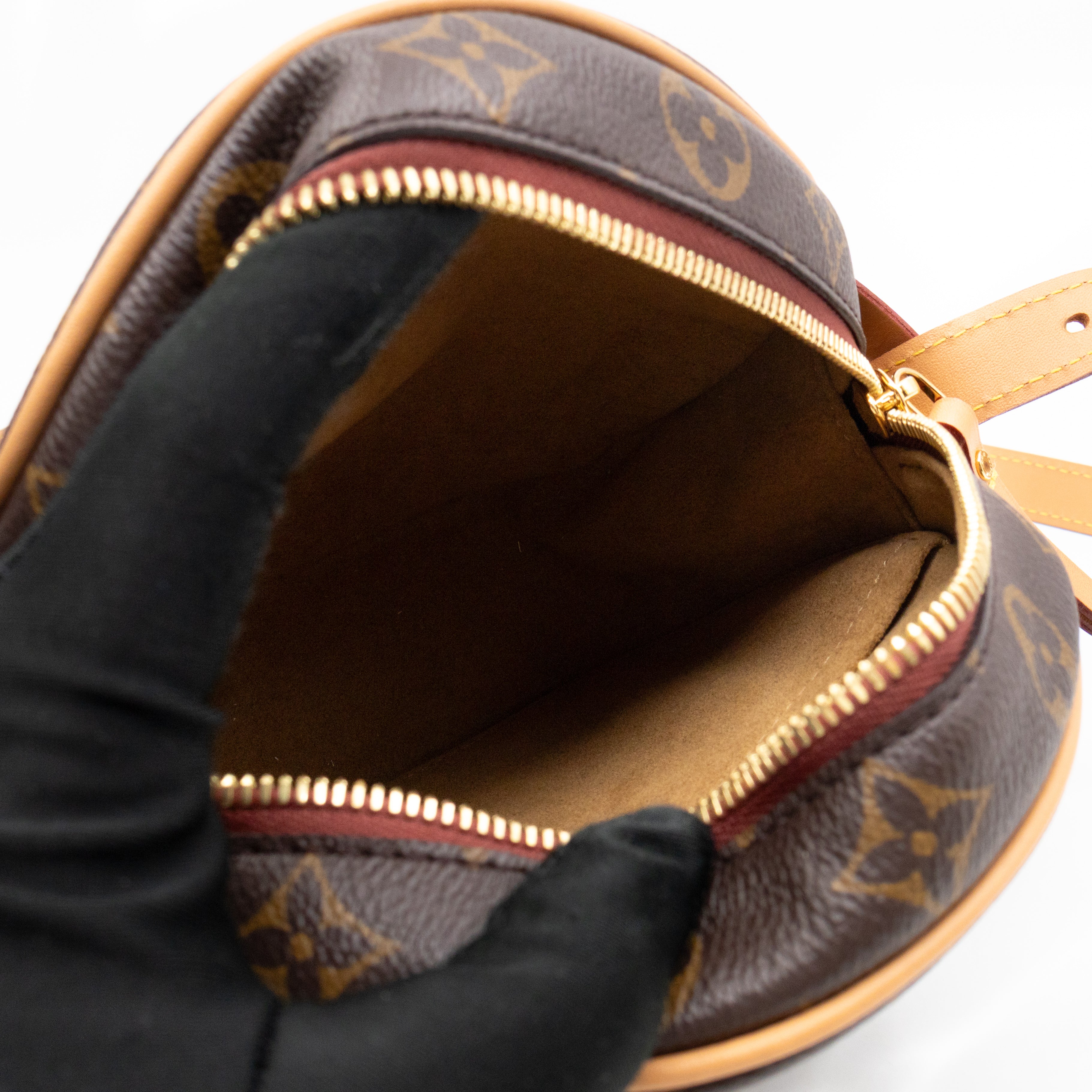 Boite Chapeau Souple PM Monogram