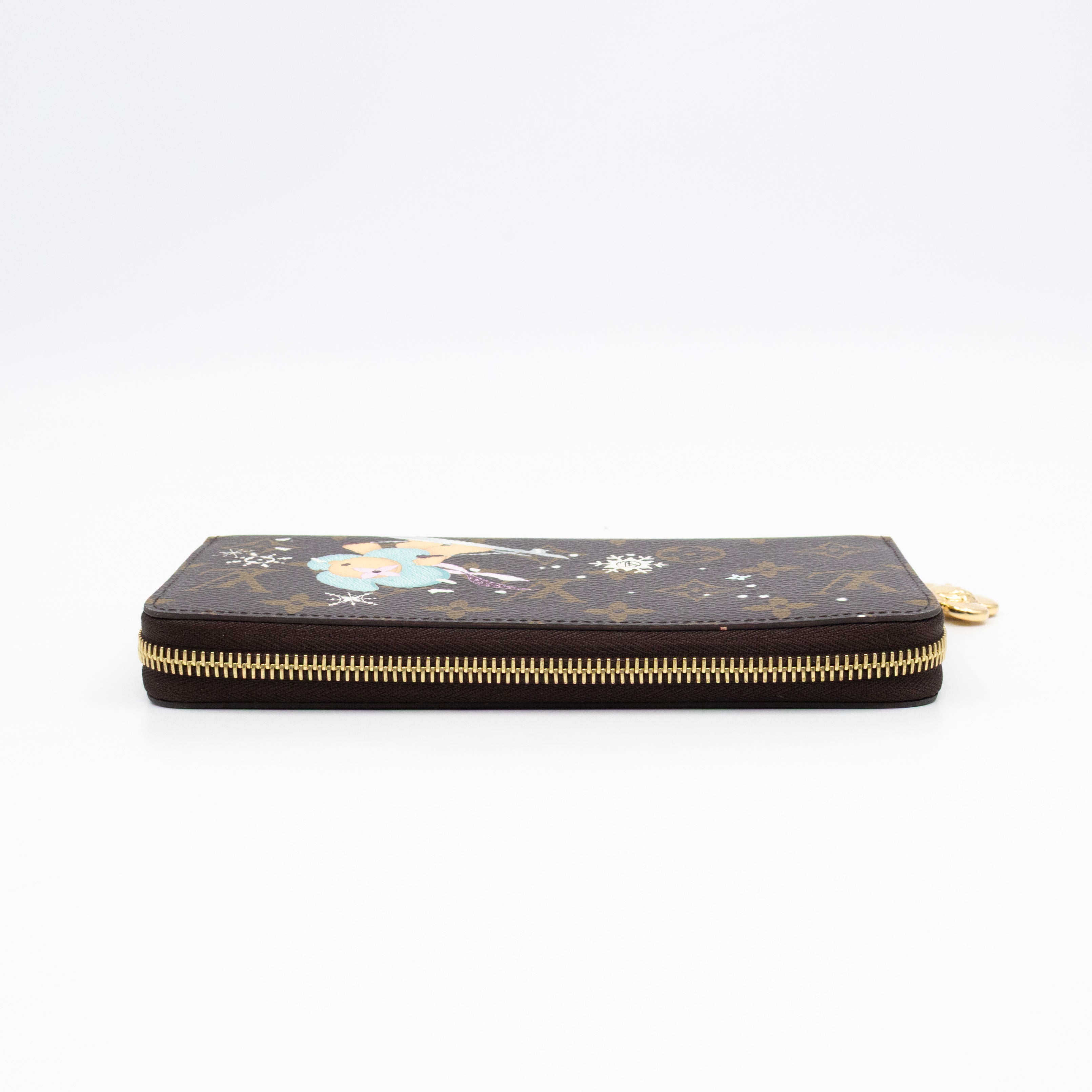 Zippy Wallet Snow Show Monogram