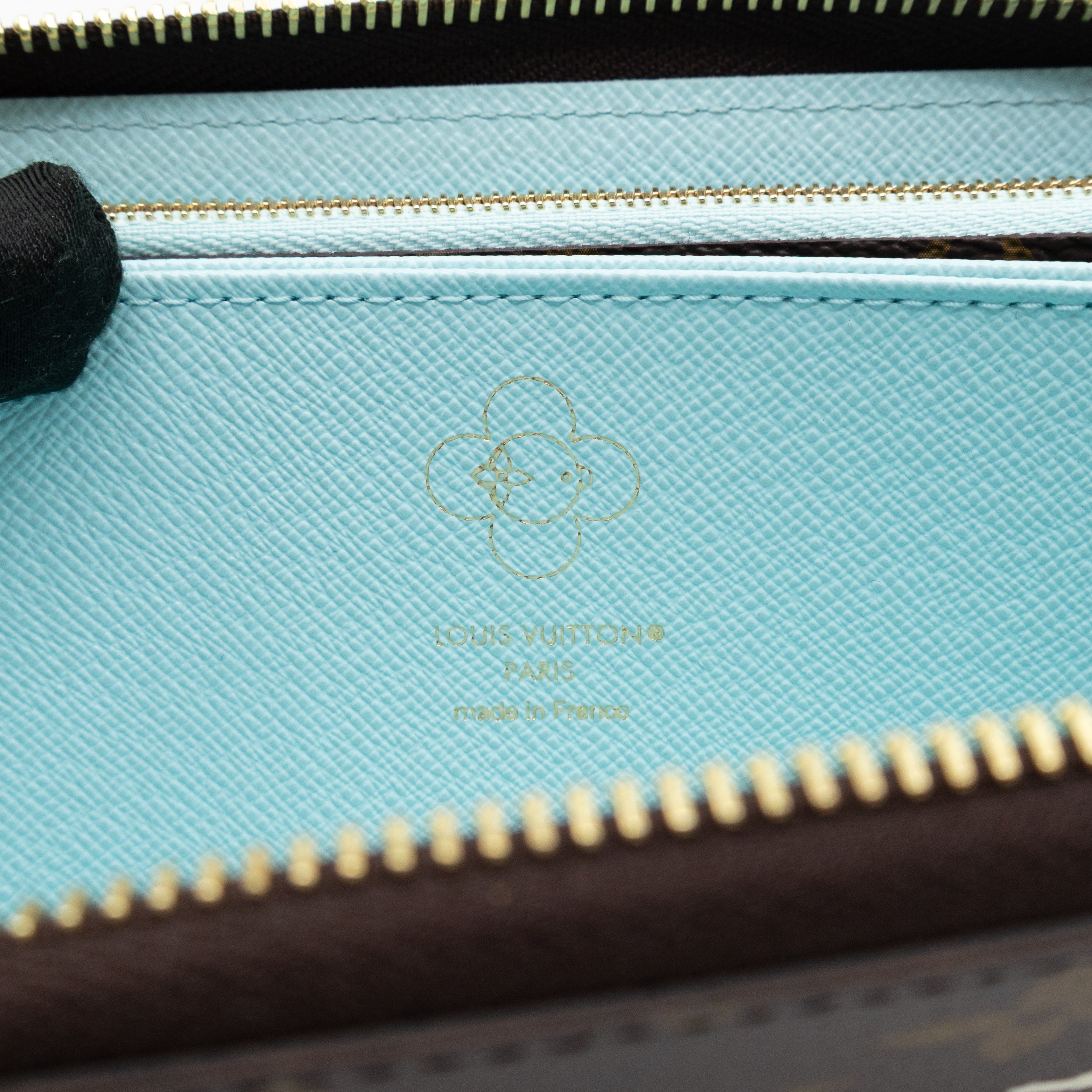Zippy Wallet Snow Show Monogram