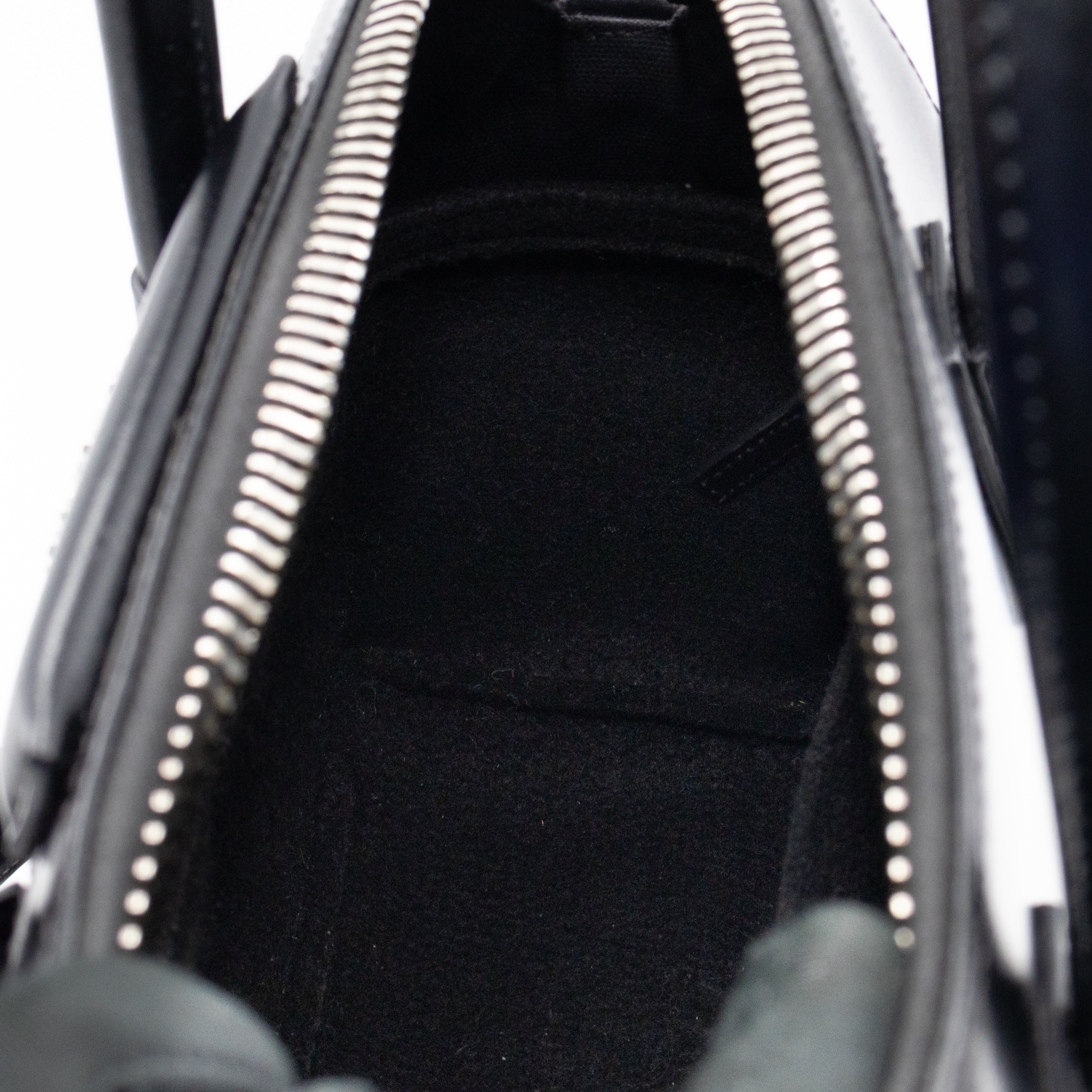 Antigona Small Black Leather