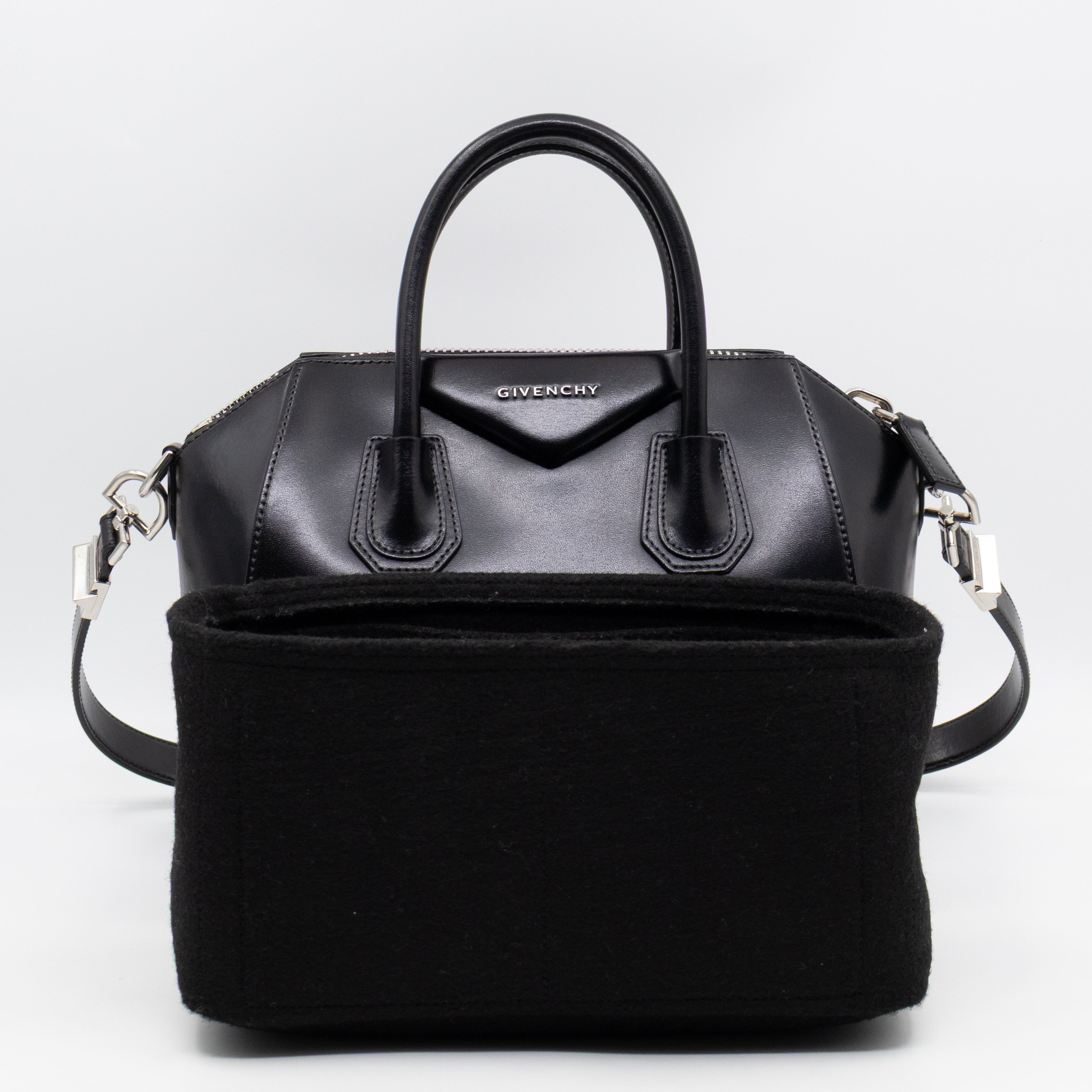 Antigona Small Black Leather
