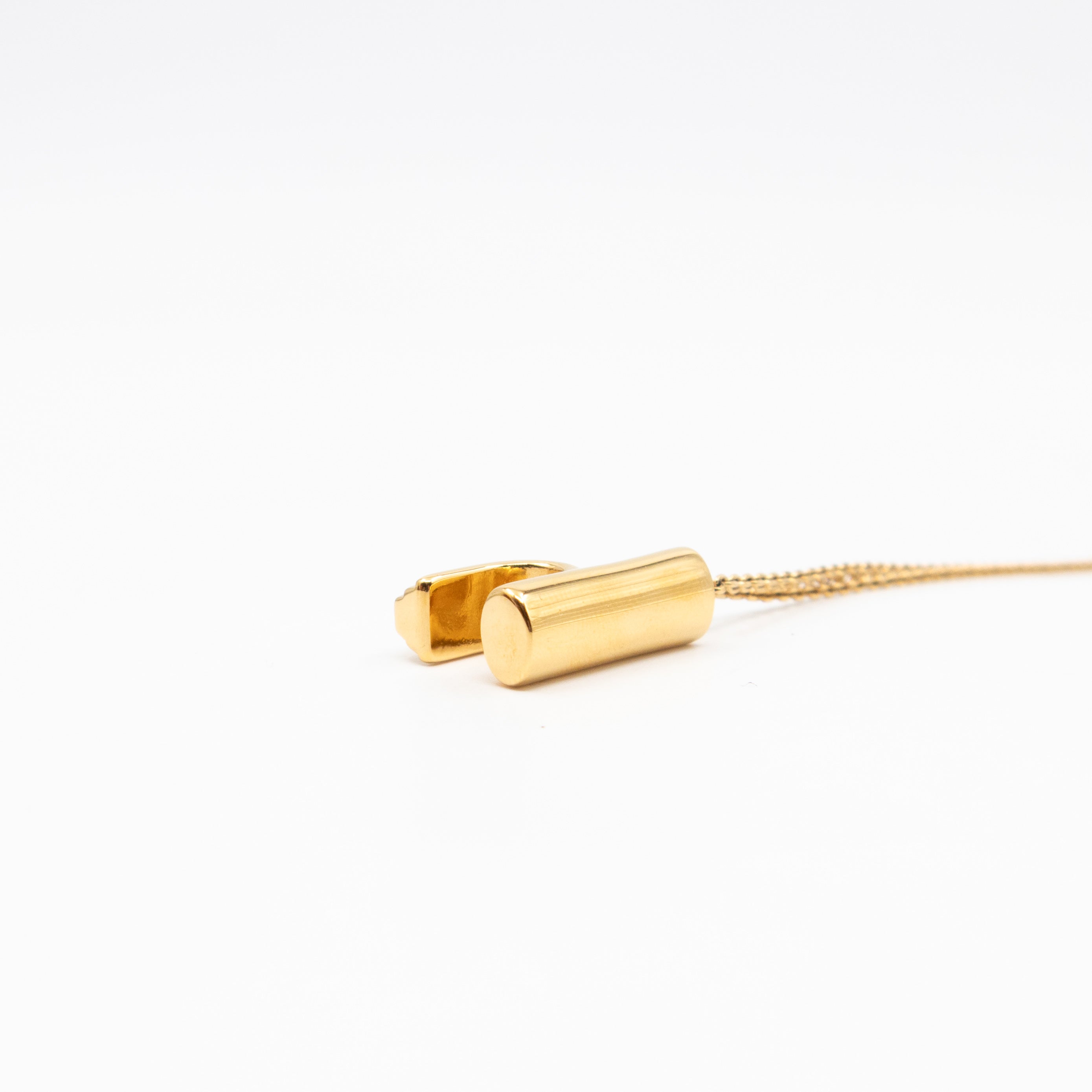 LV & Me Necklace "h" Pendant Gold