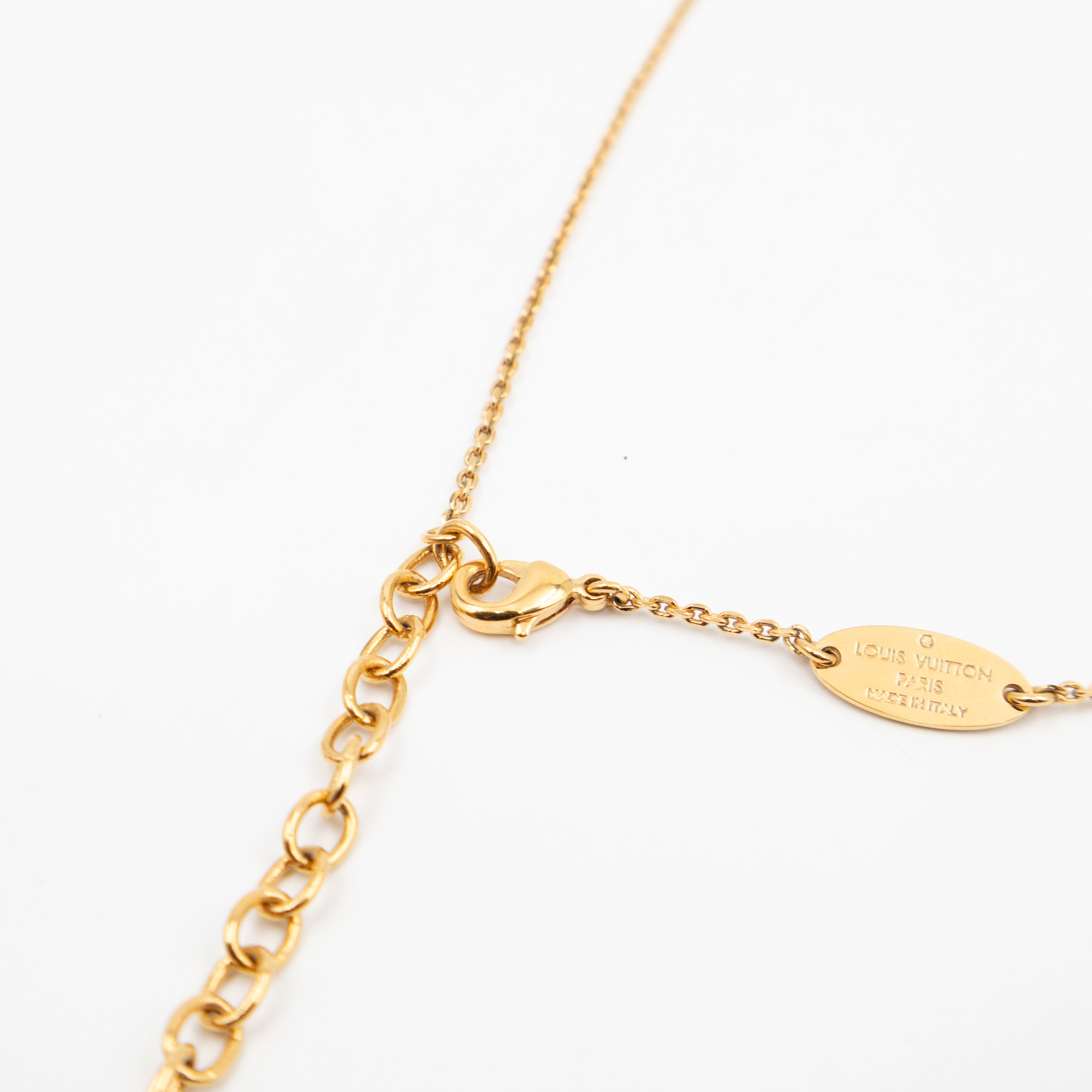 LV & Me Necklace "h" Pendant Gold