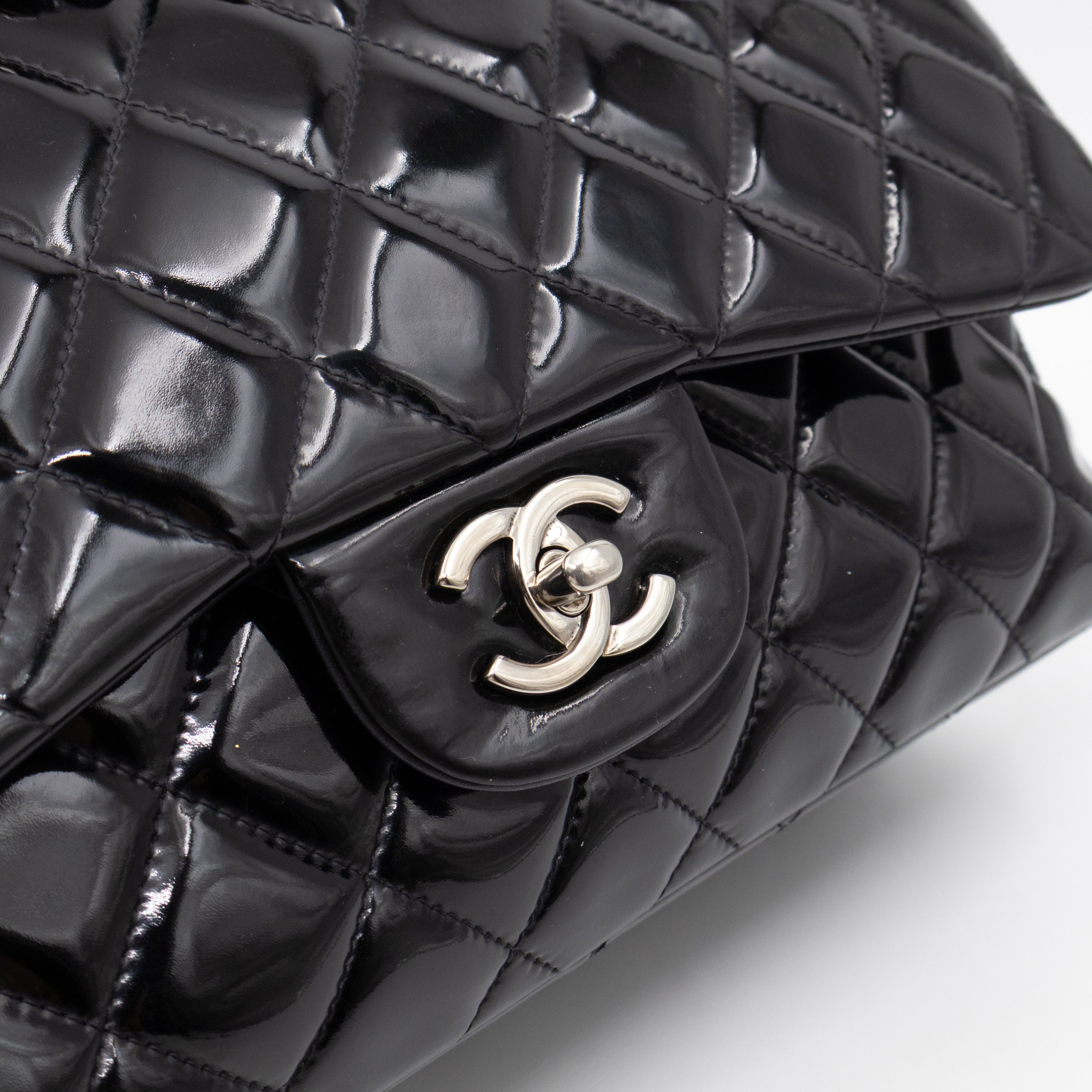 Classic Double Flap Jumbo Black Patent Leather