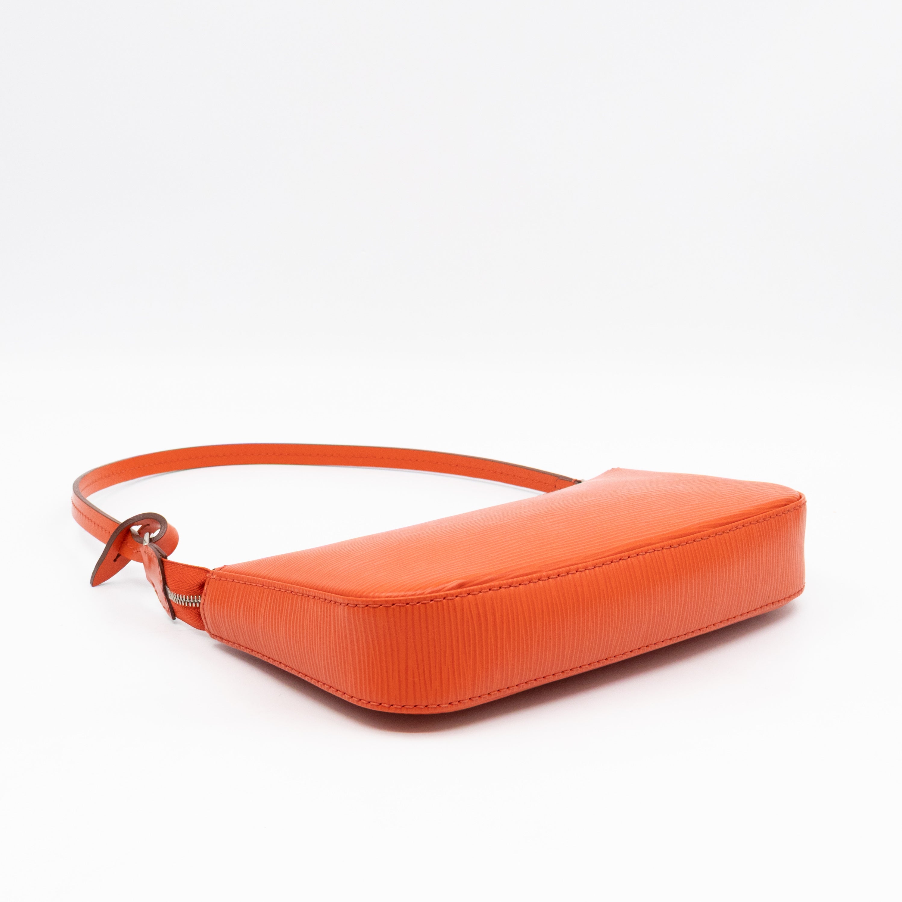 Pochette Accessoires Orange Epi Leather