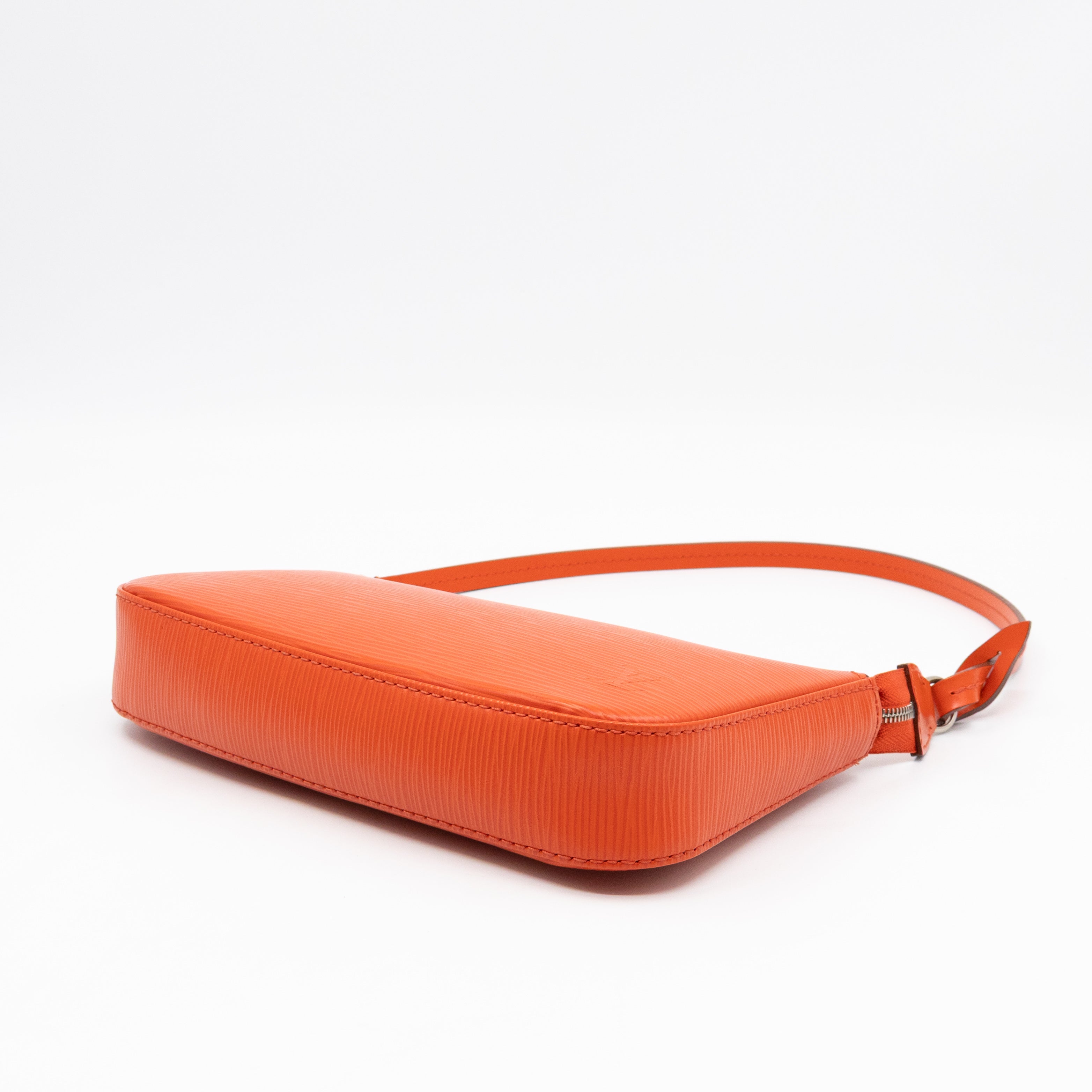 Pochette Accessoires Orange Epi Leather
