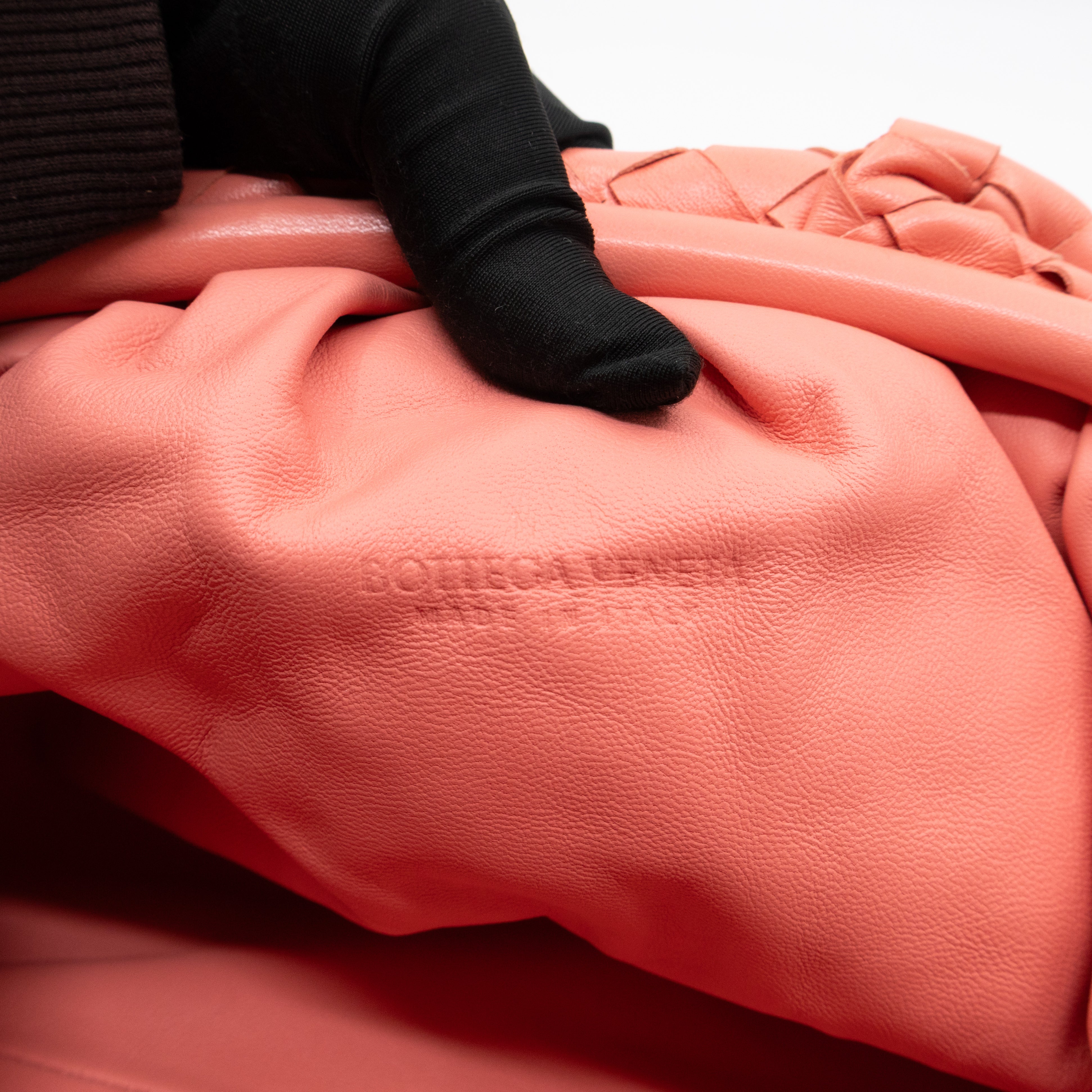 Pouch Clutch Pelle Rosa Intrecciato Leather