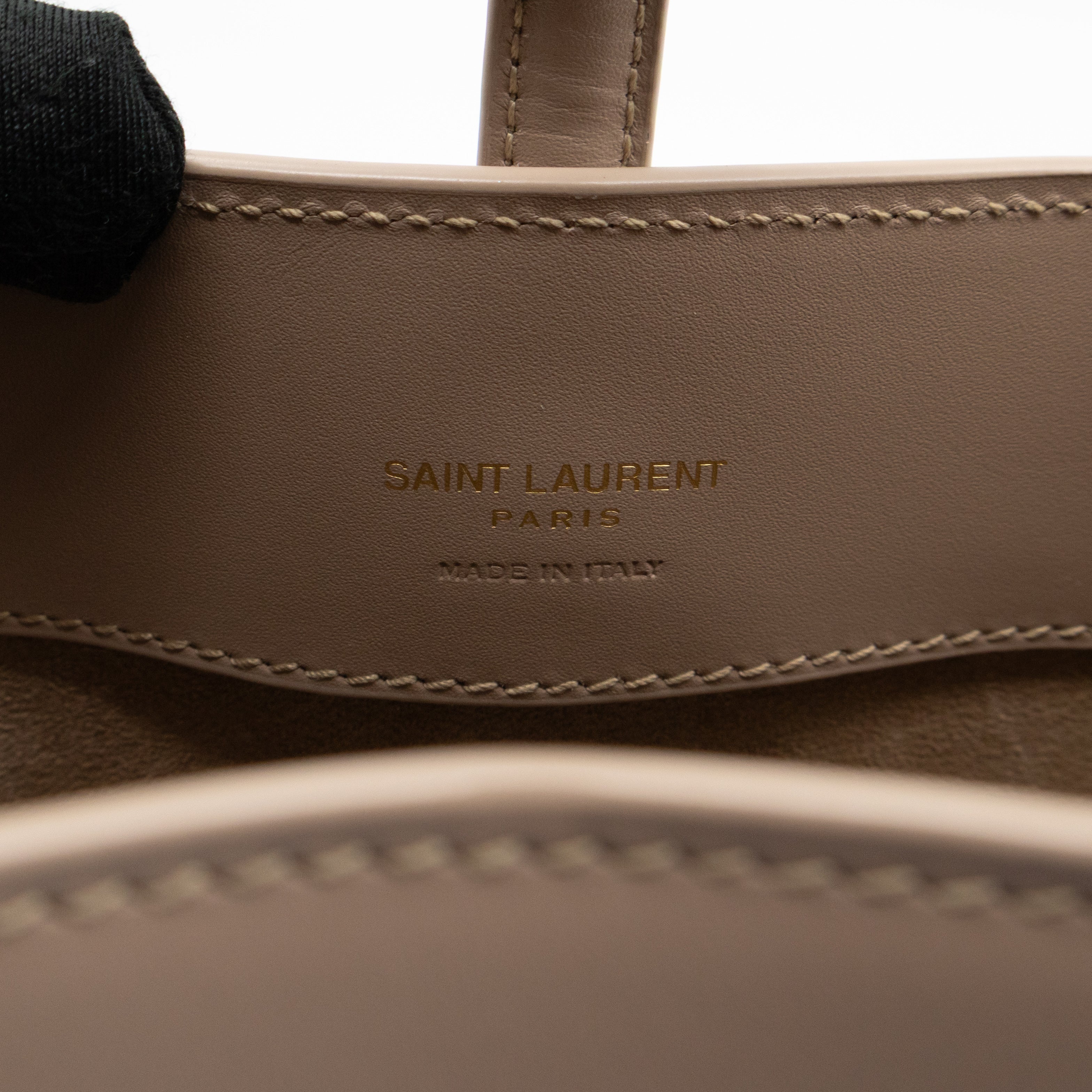 Le 37 Mini Dark Beige Shiny Leather
