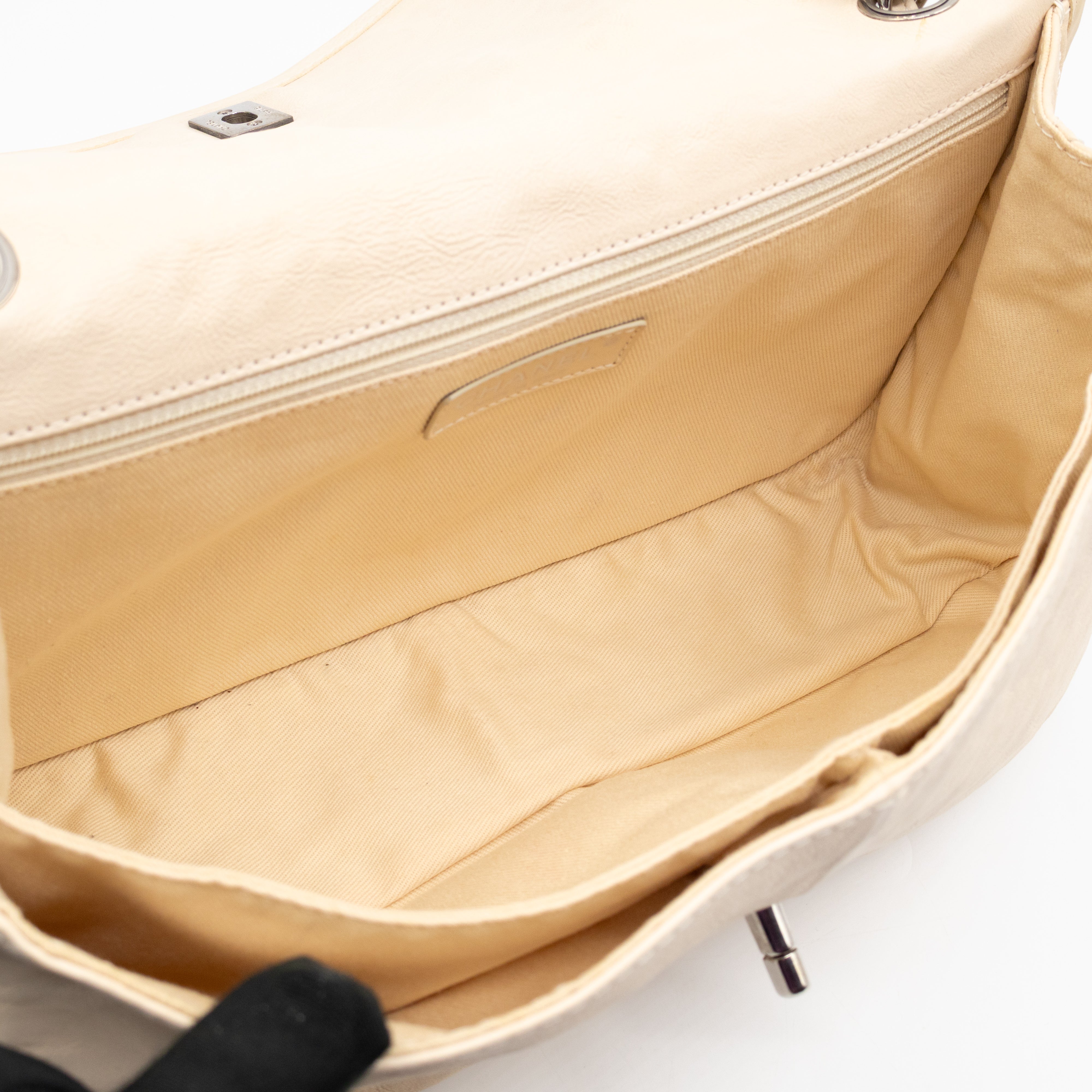Natural Beauty Split Flap Bag Beige Leather