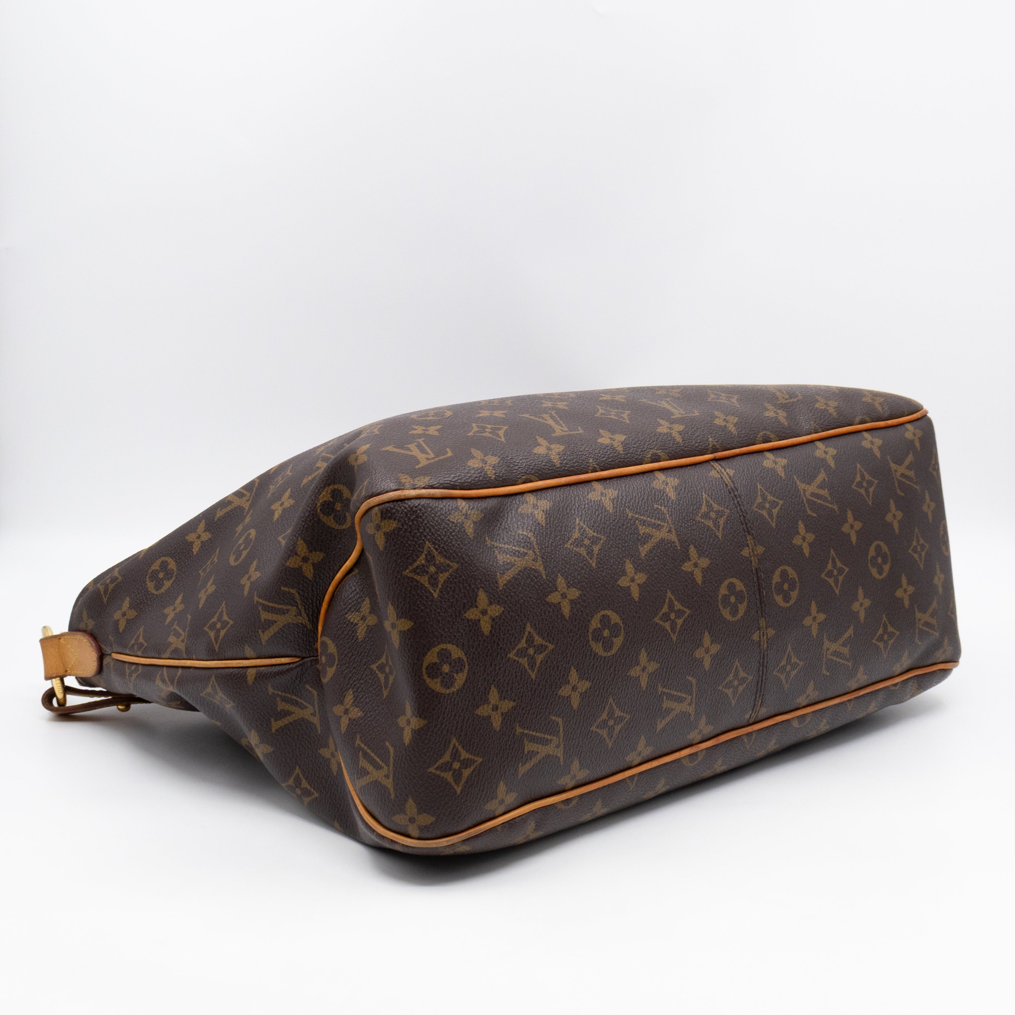 Delightful MM Monogram