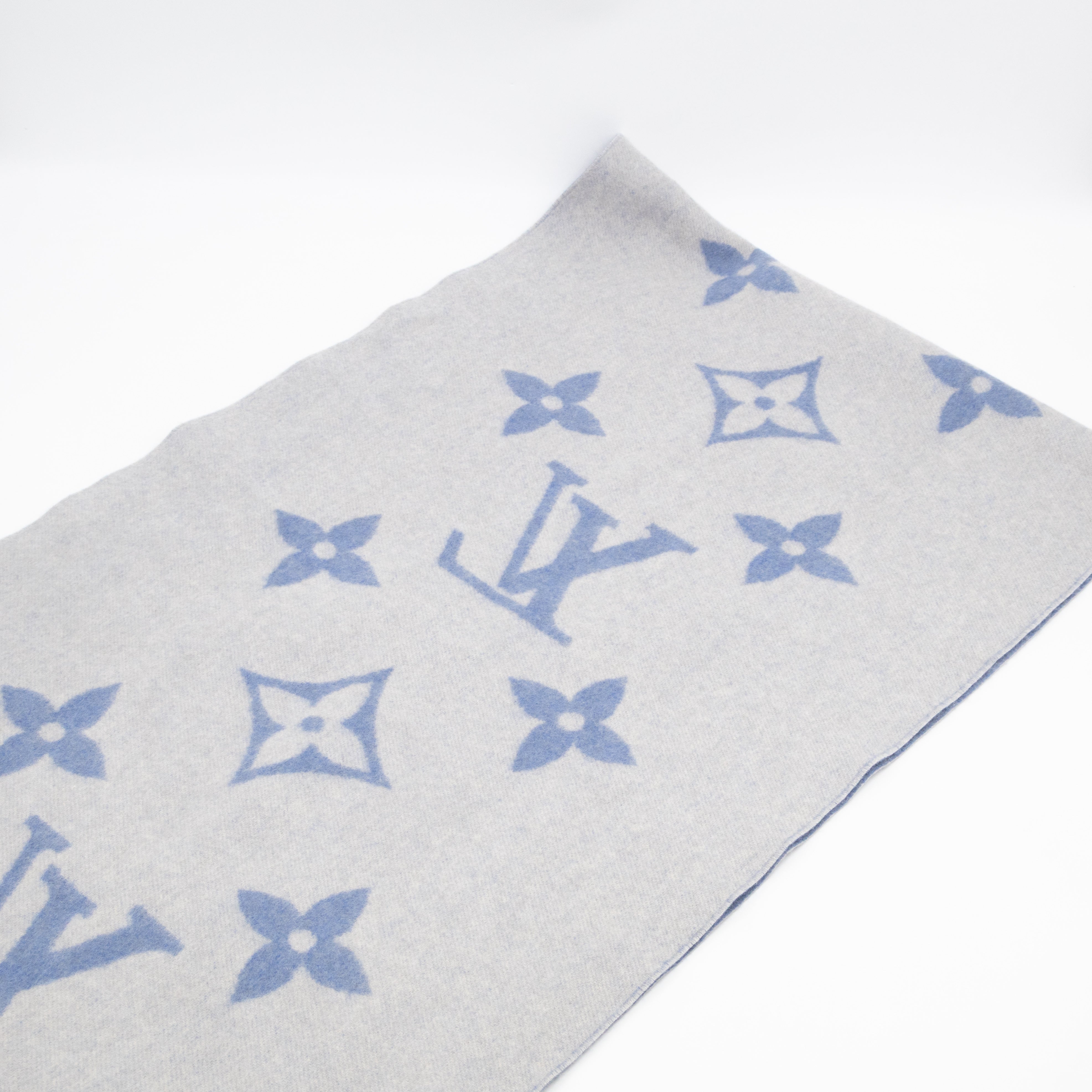 Reykjavik Studded Cashmere Scarf Blue