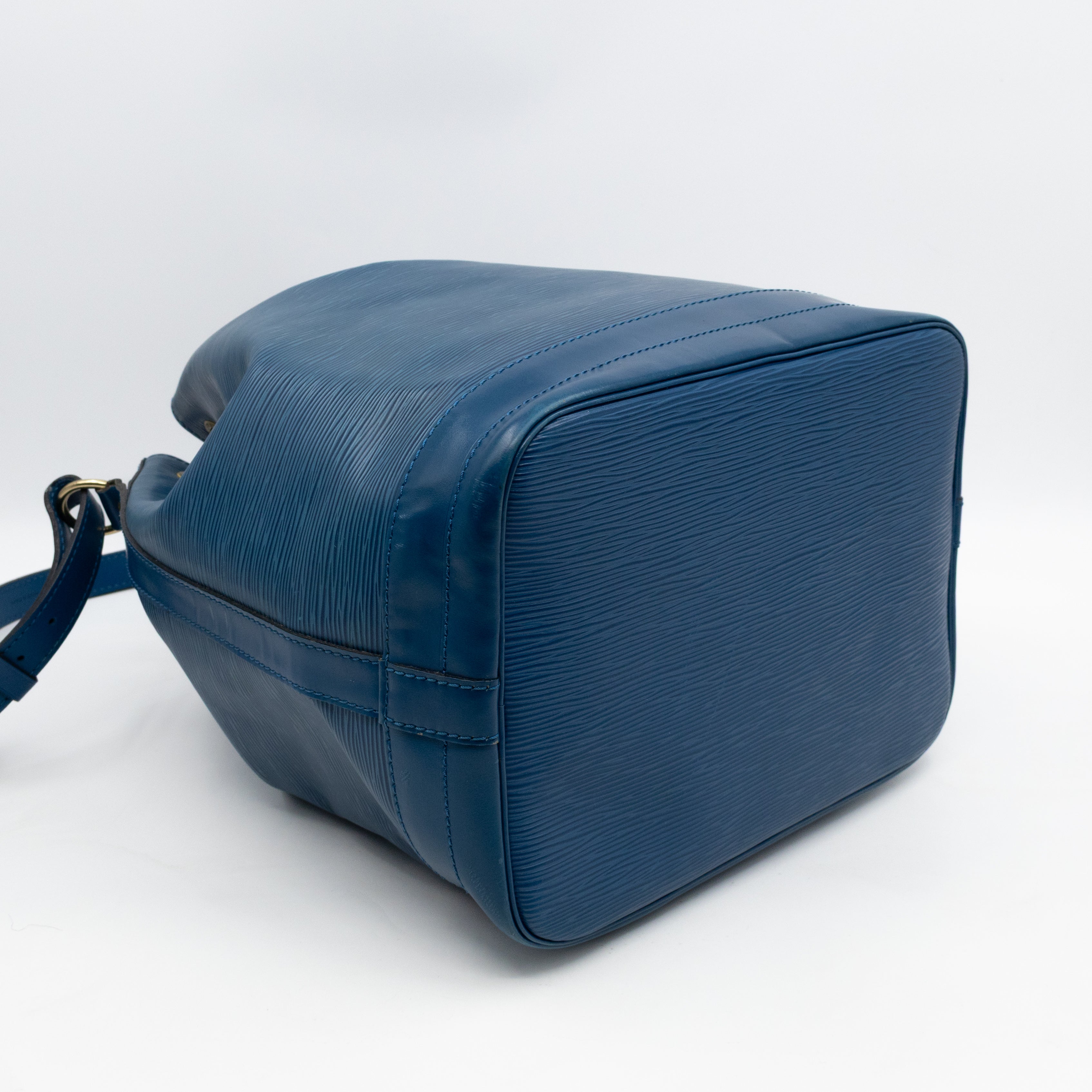 Noe Blue Epi Leather