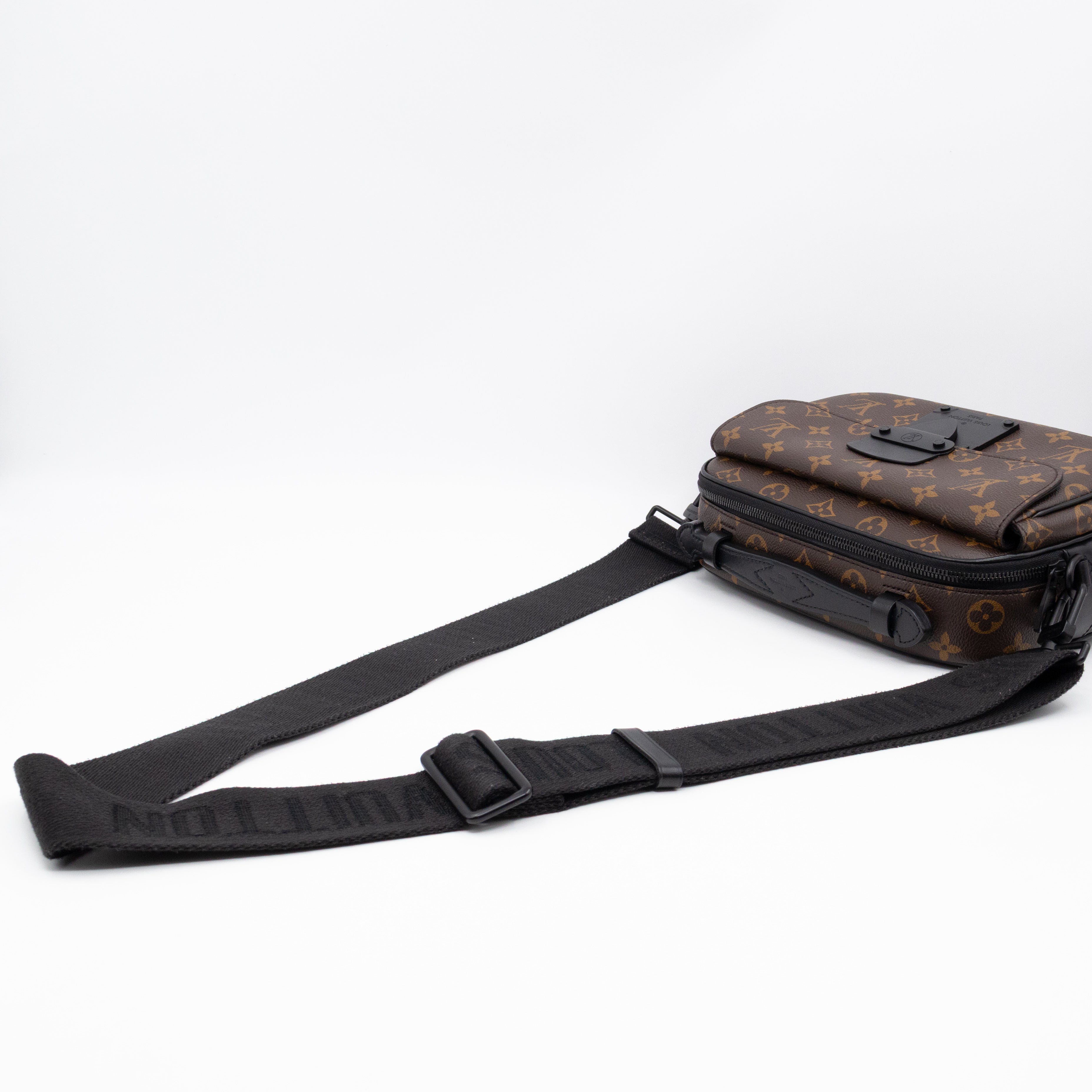 S-Lock Messenger Bag Monogram Macassar