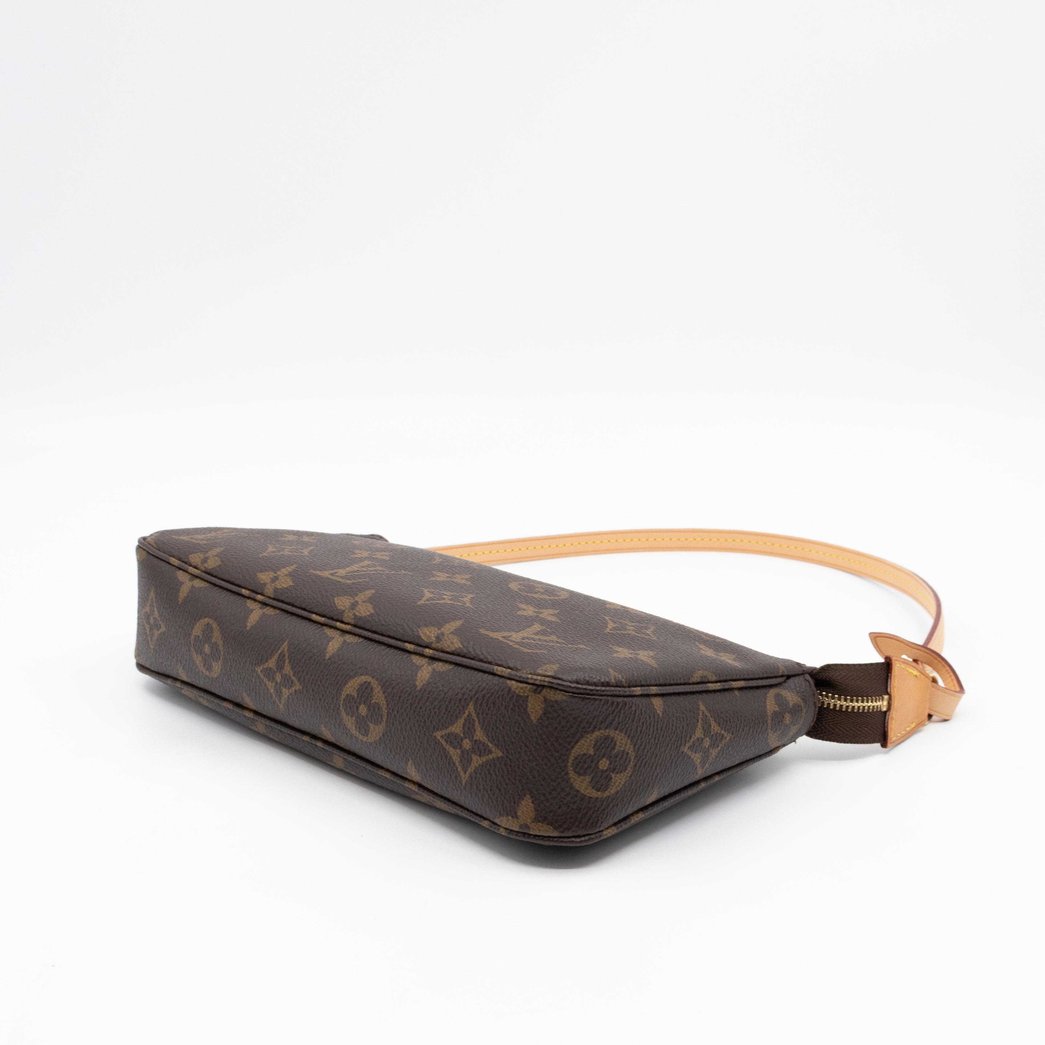 Pochette Accessoires Monogram