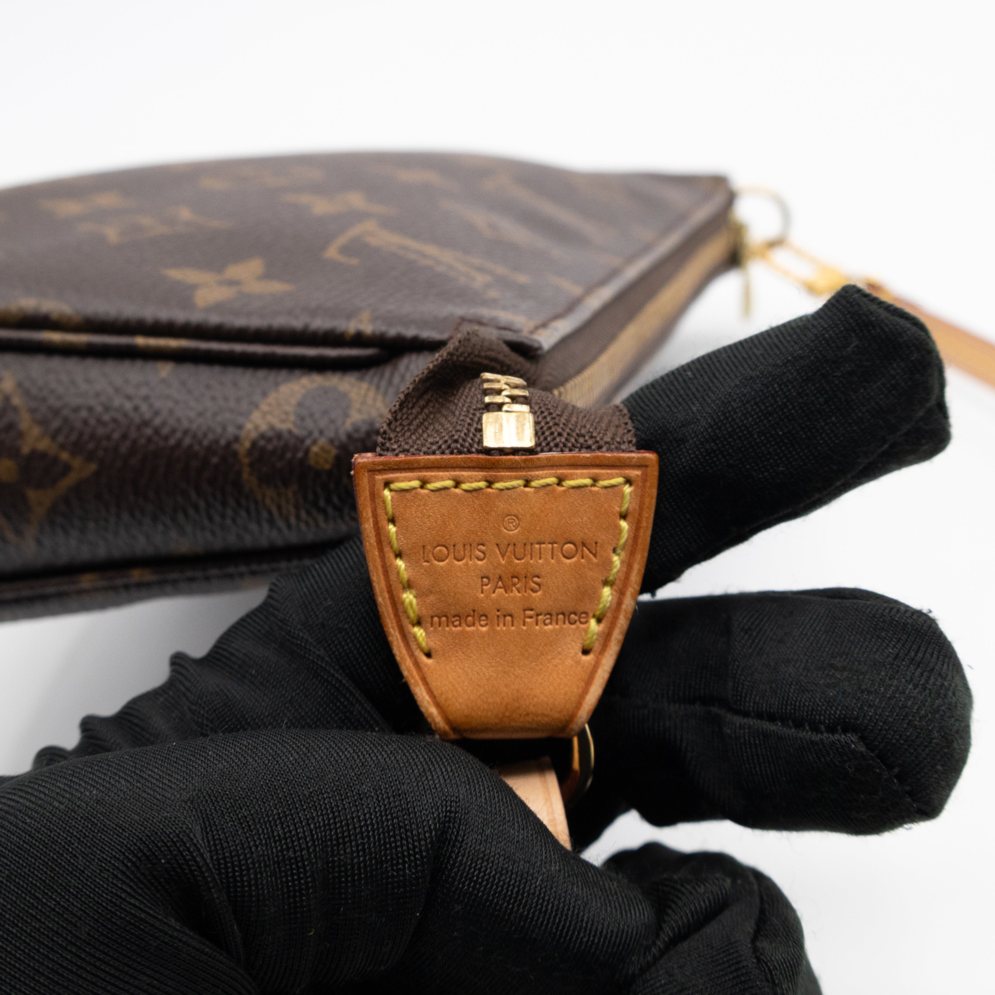 Pochette Accessoires Monogram