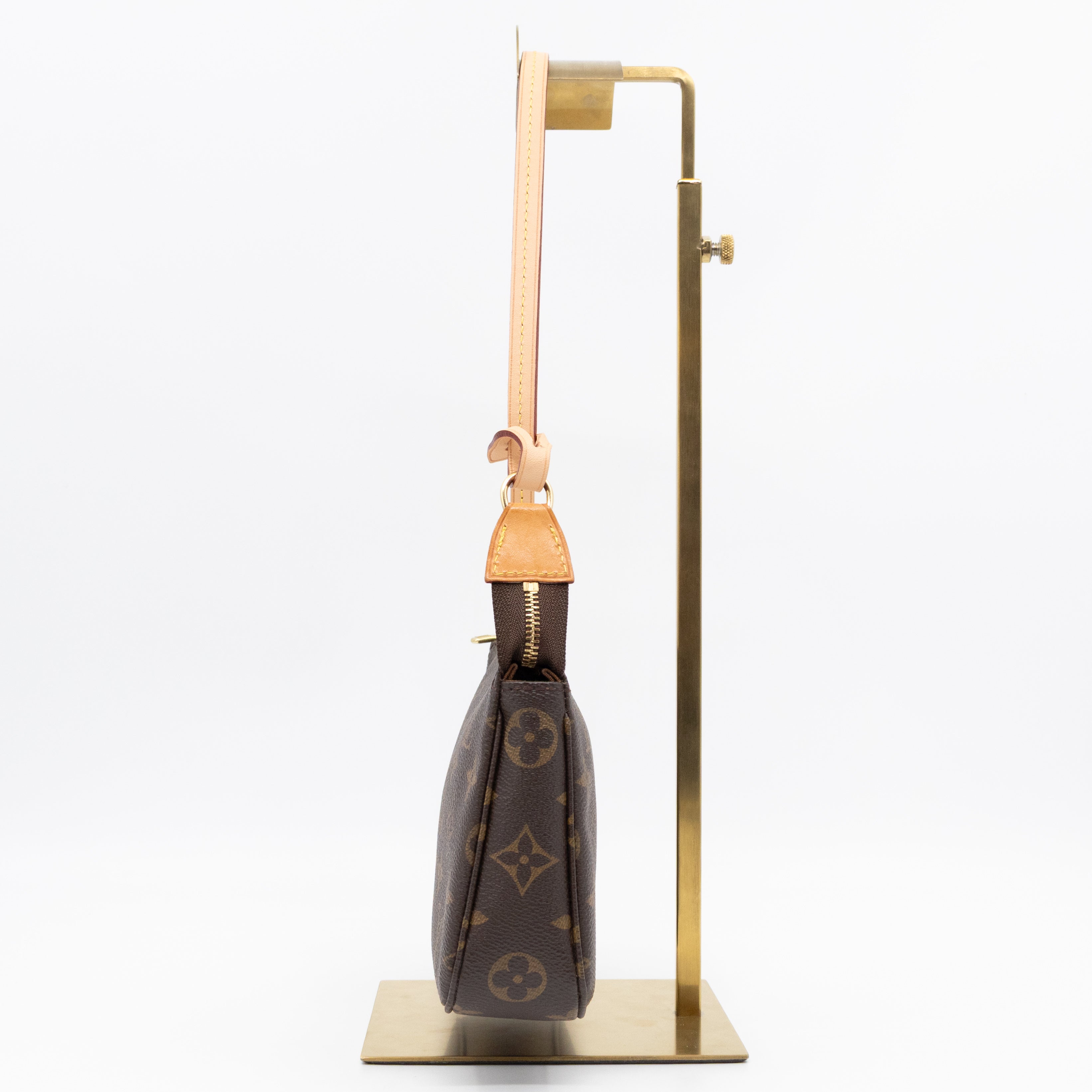 Pochette Accessoires Monogram