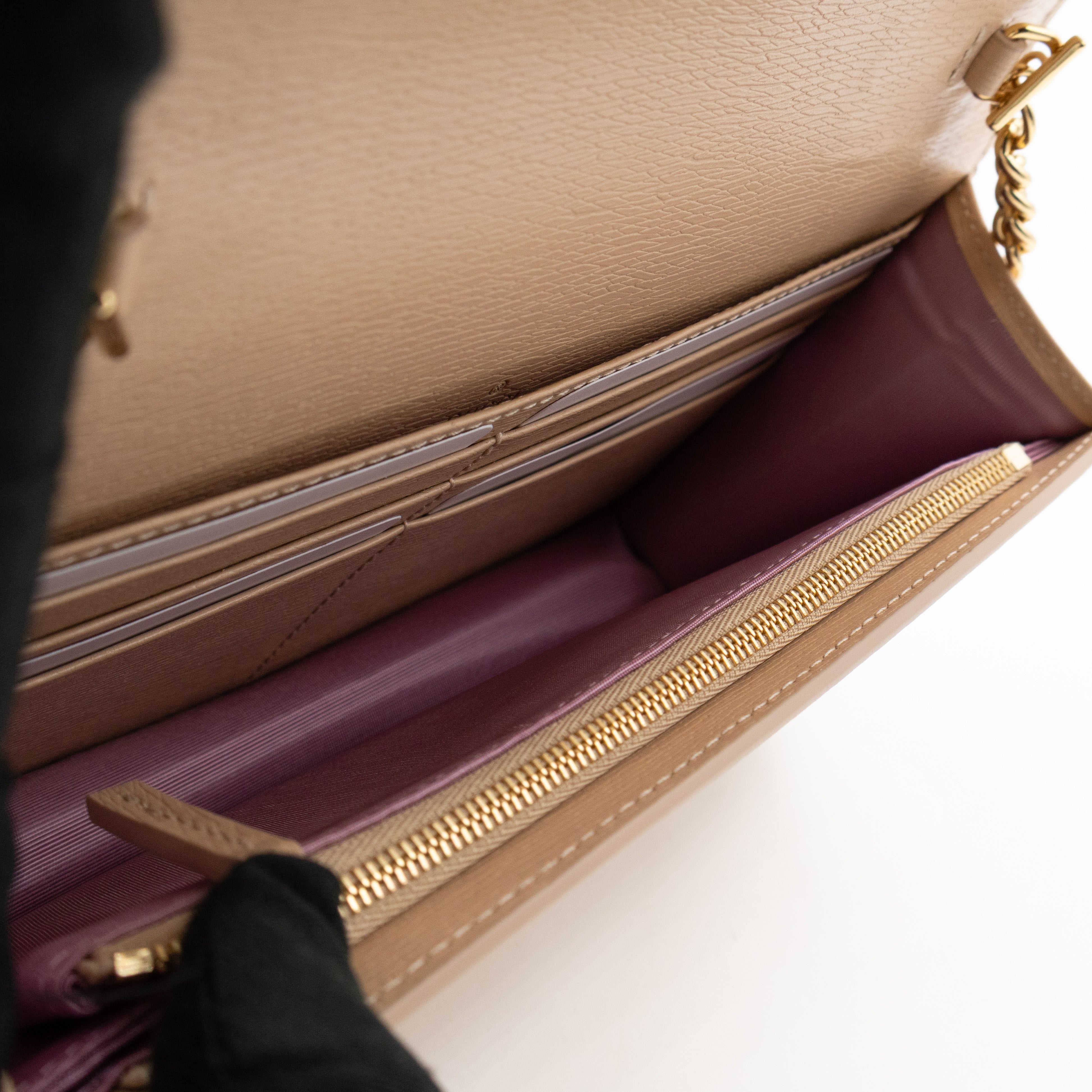 Petite Chain Wallet Beige Leather