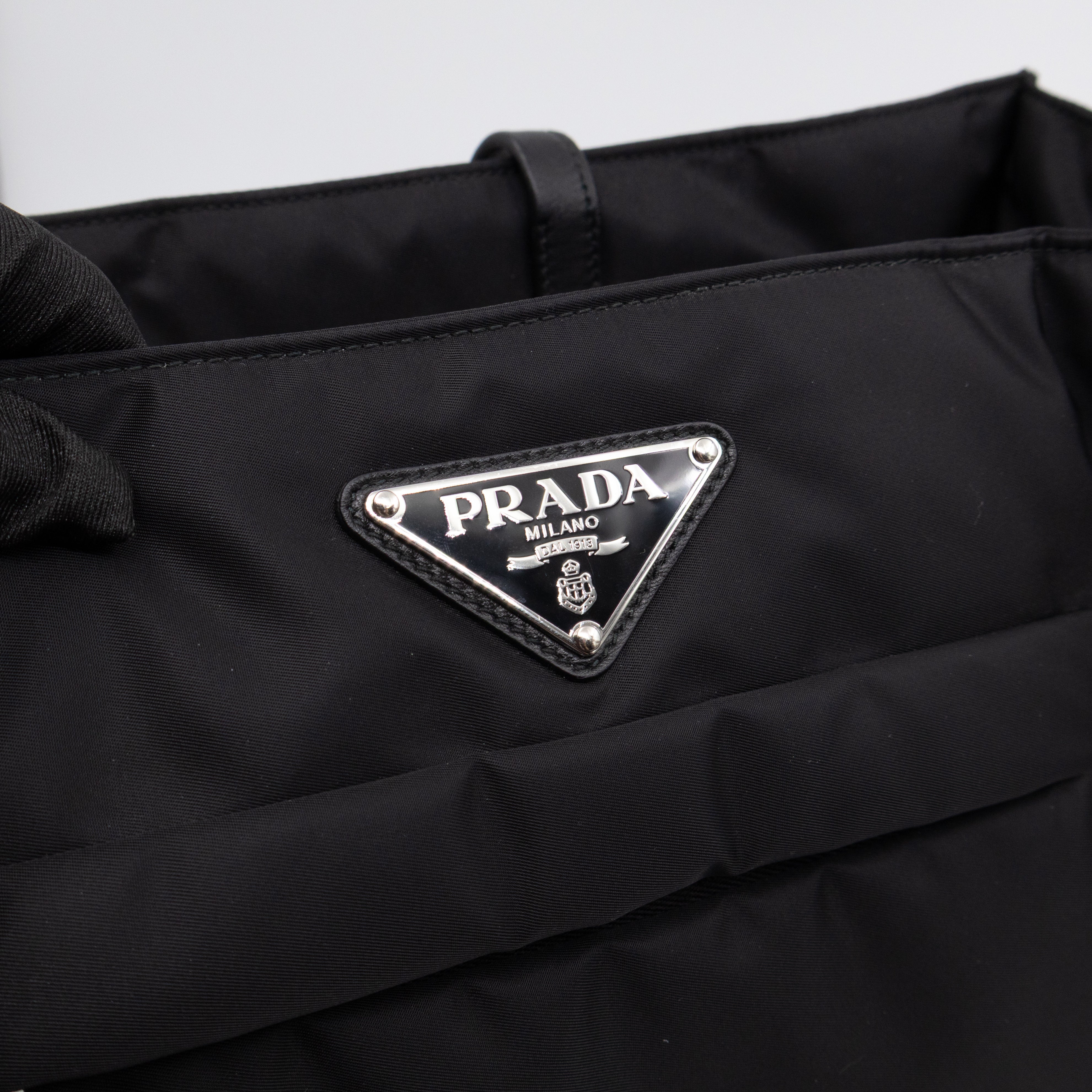 Front Pocket Tote Tessuto Nylon Black