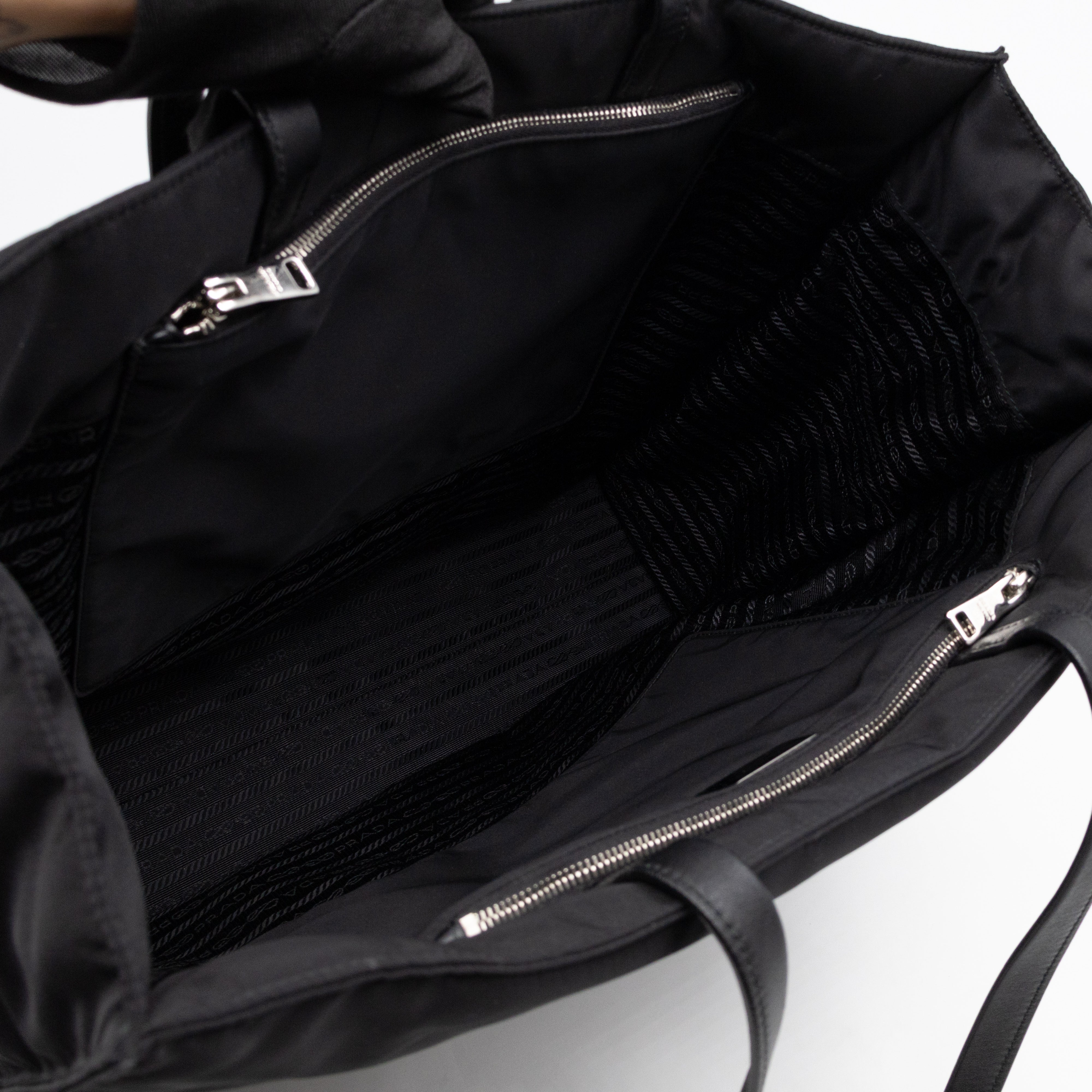 Front Pocket Tote Tessuto Nylon Black