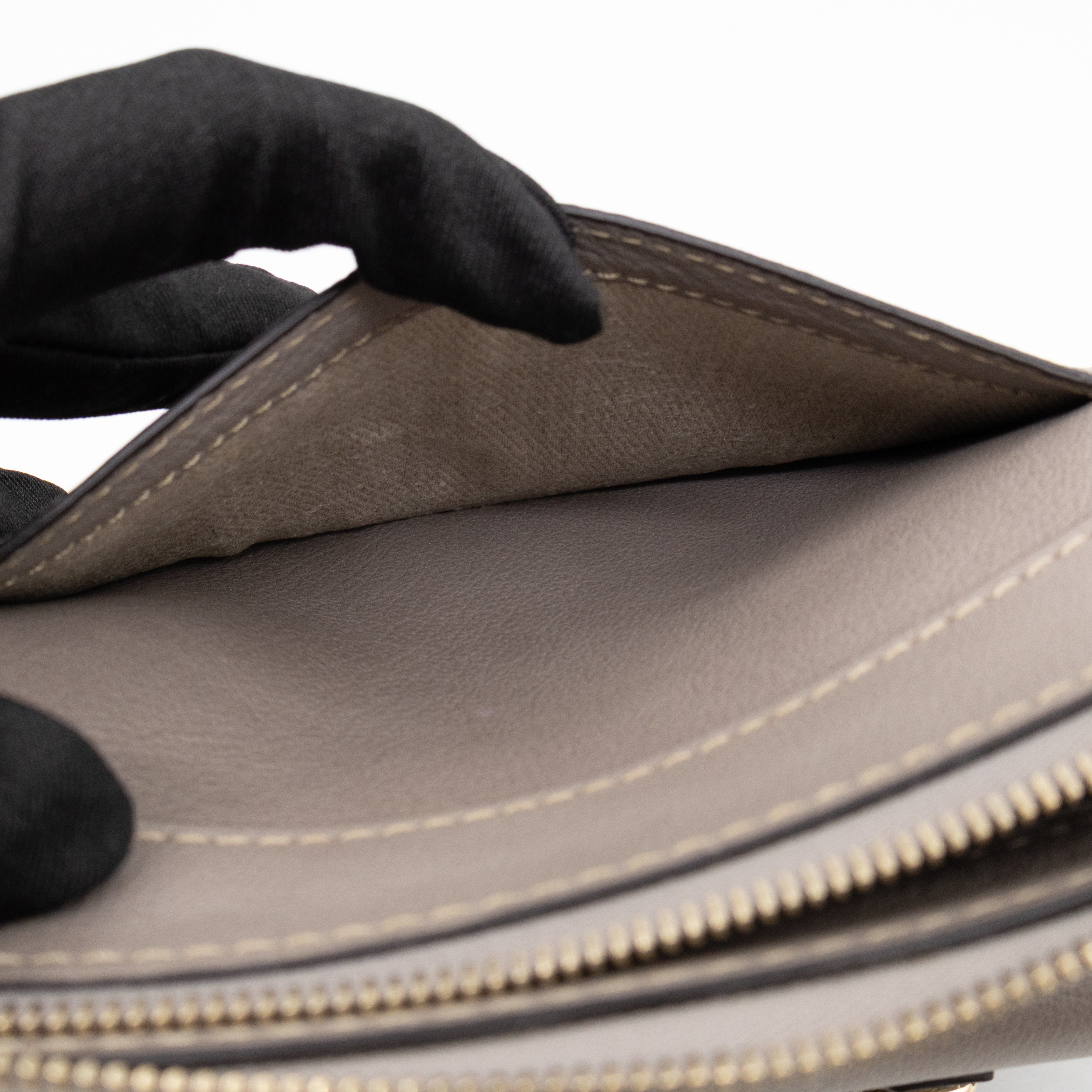 Edith Small Pouch Grey Leather