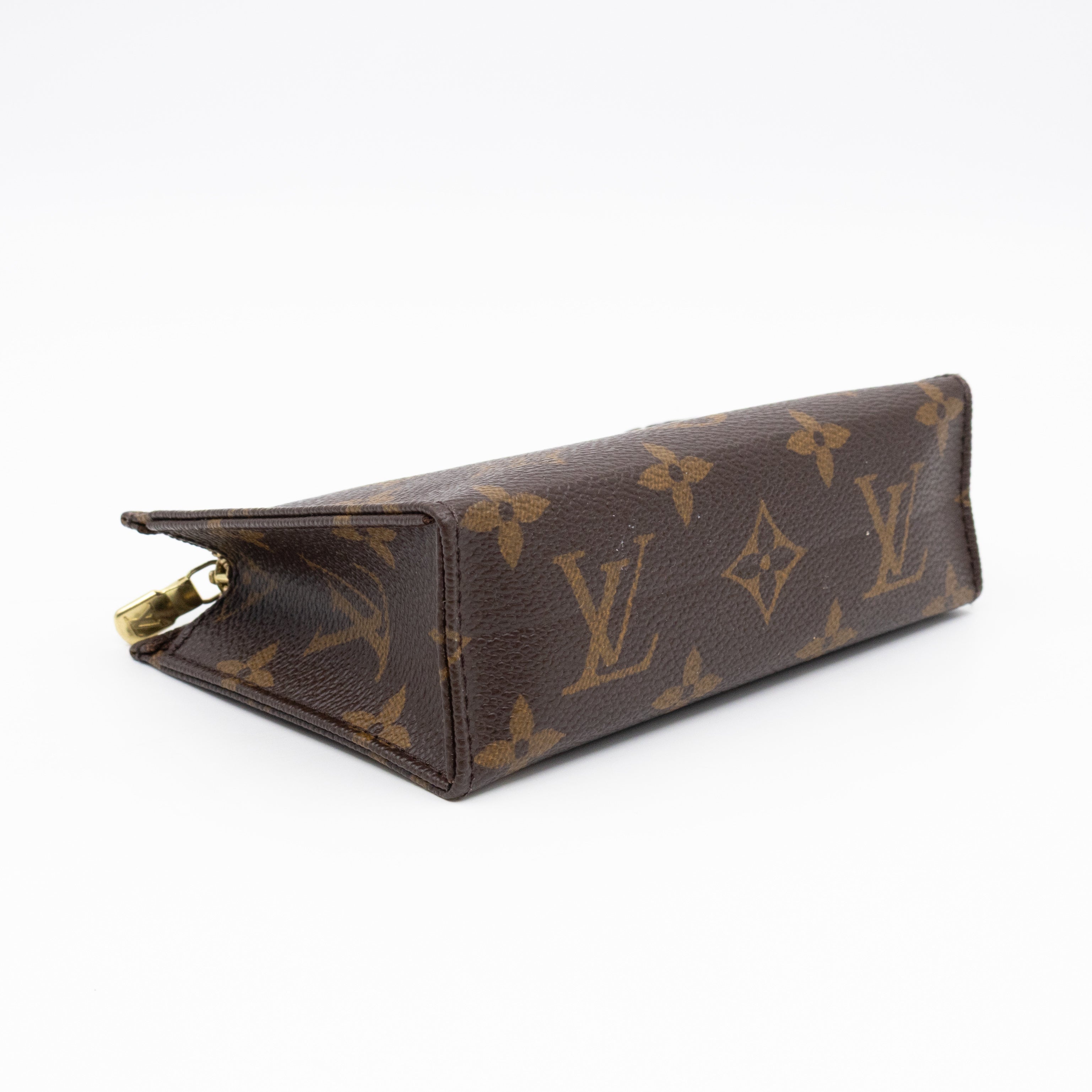 Toiletry Pouch 15 Monogram