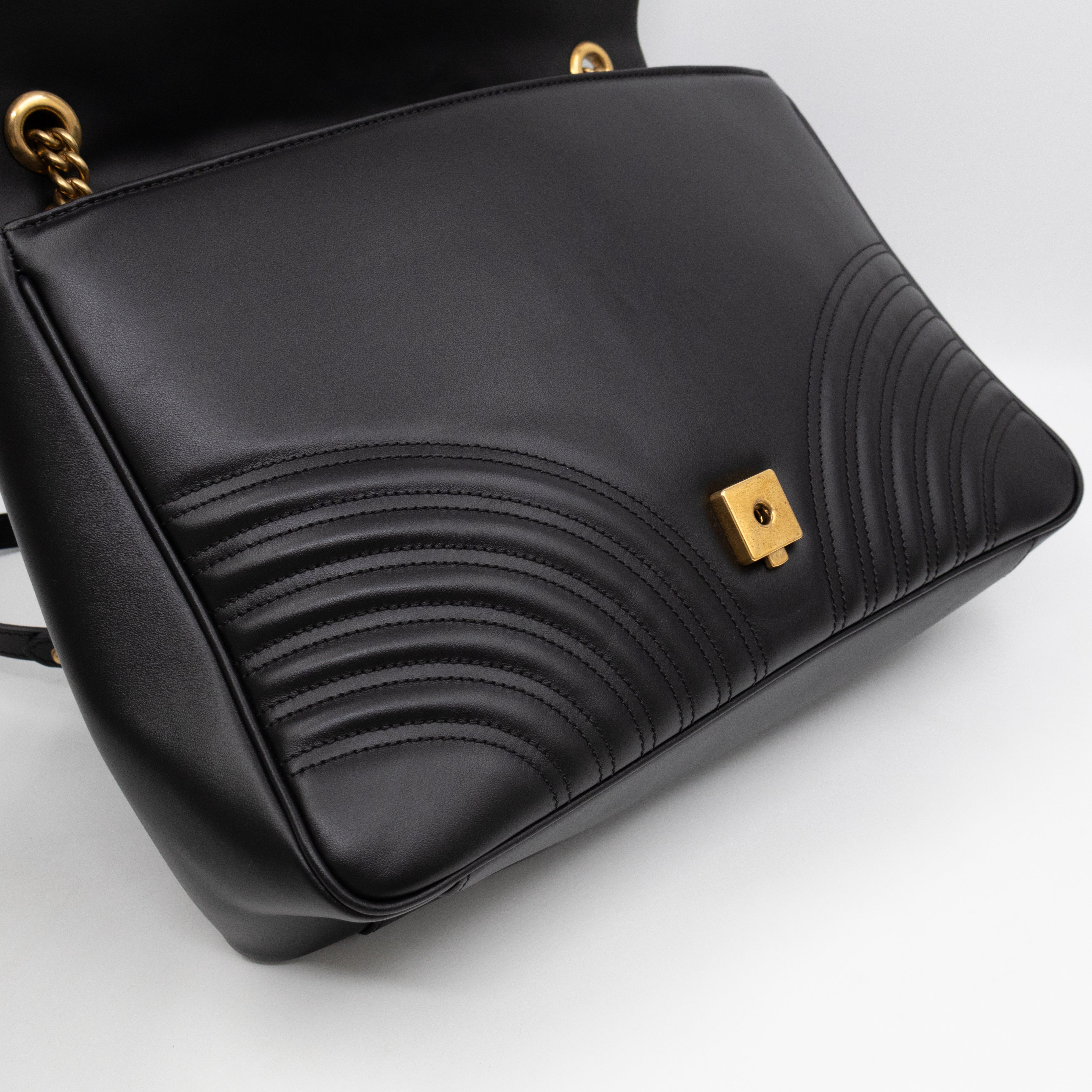 GG Marmont Large Flap Shoulder Bag Black Leather