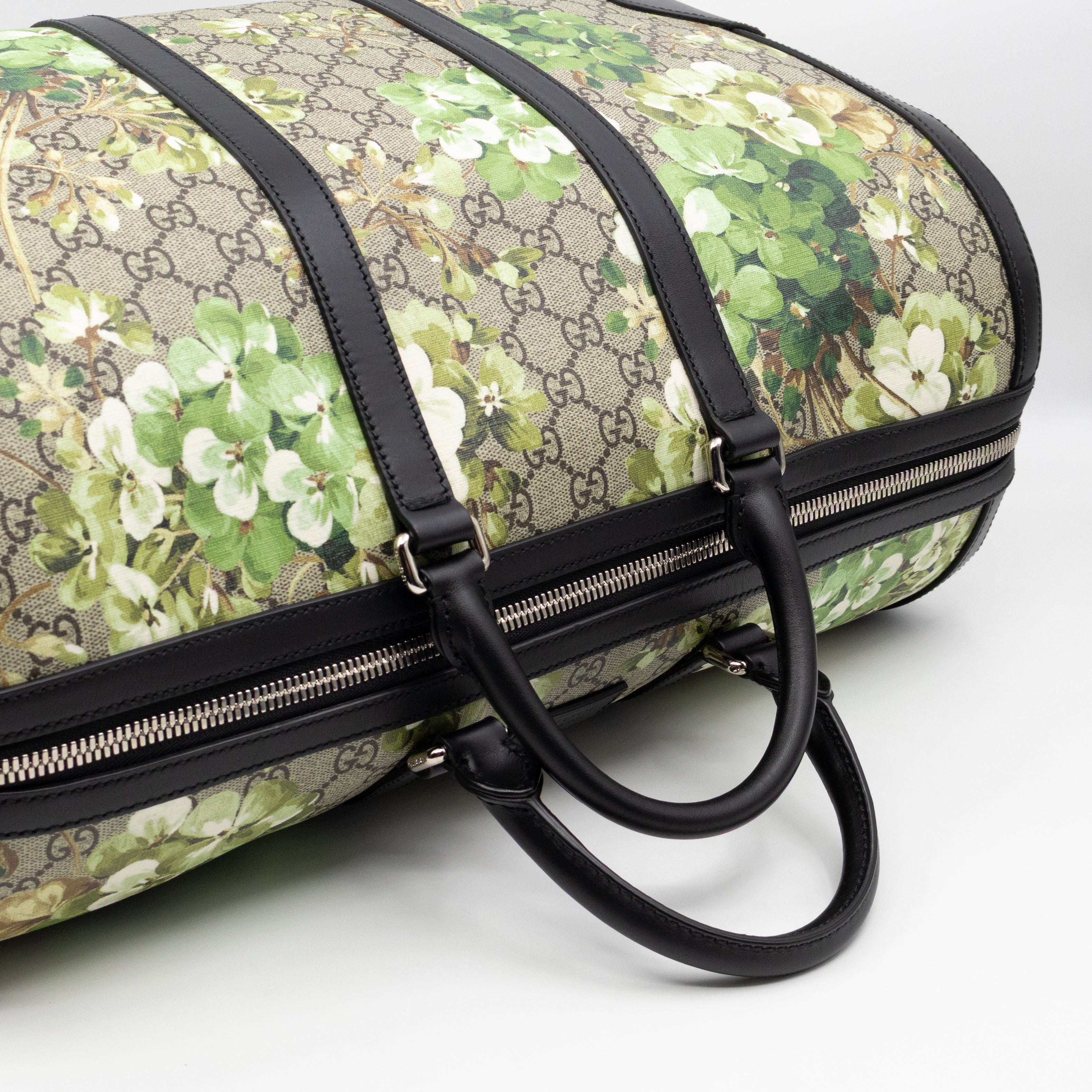 Medium Duffle Bag GG Supreme Blooms Black Leather