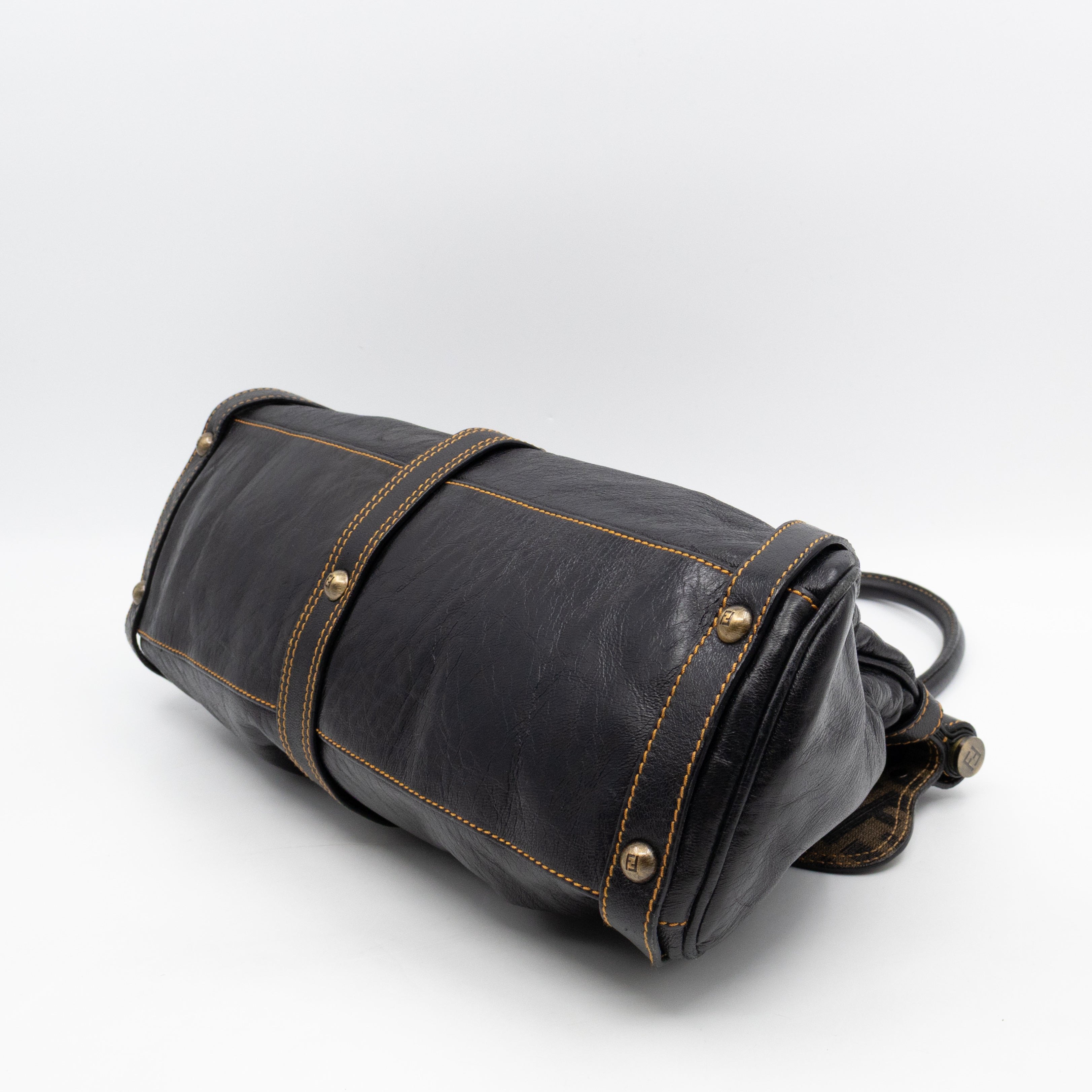 Magic Shoulder Bag Black Leather