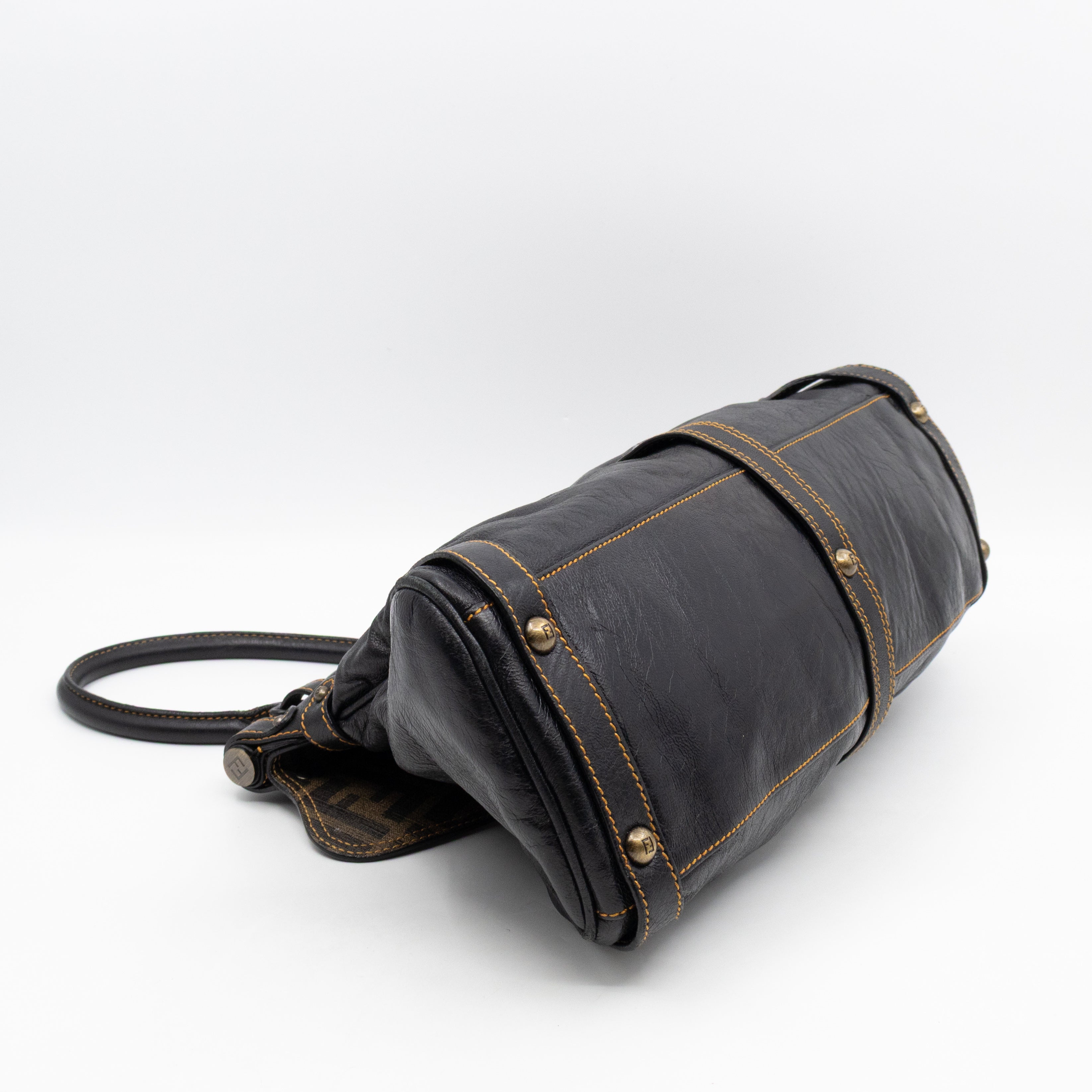 Magic Shoulder Bag Black Leather