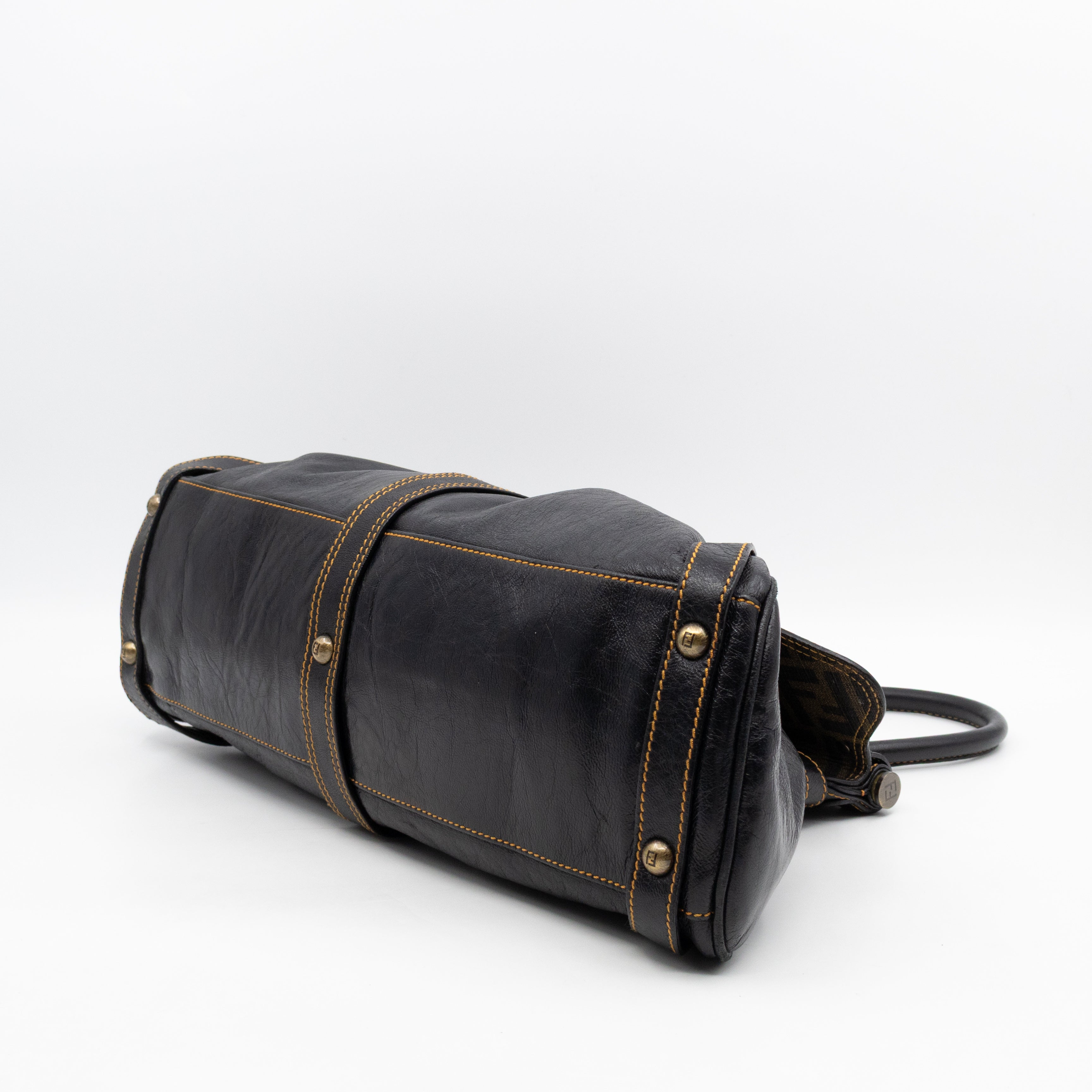 Magic Shoulder Bag Black Leather