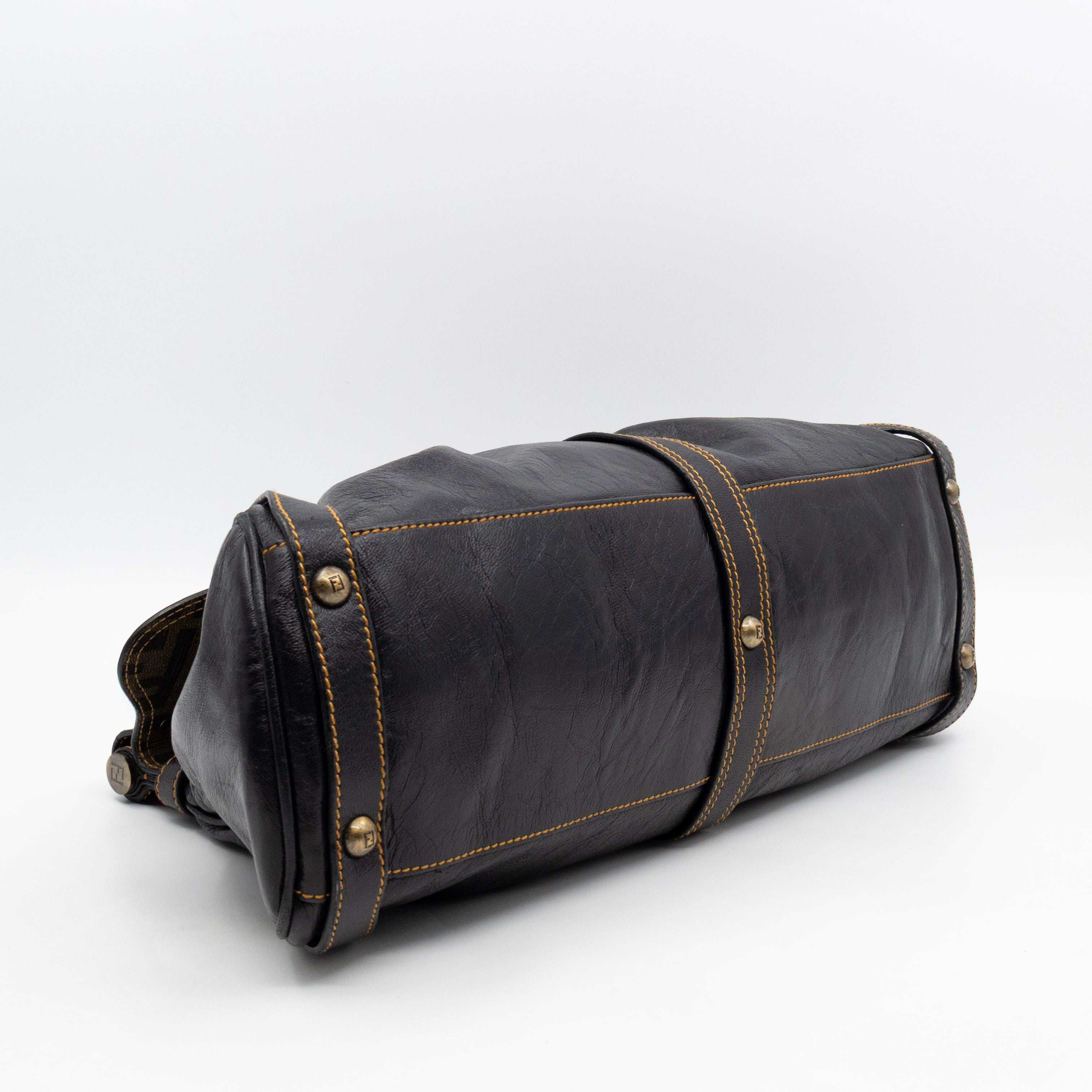 Magic Shoulder Bag Black Leather