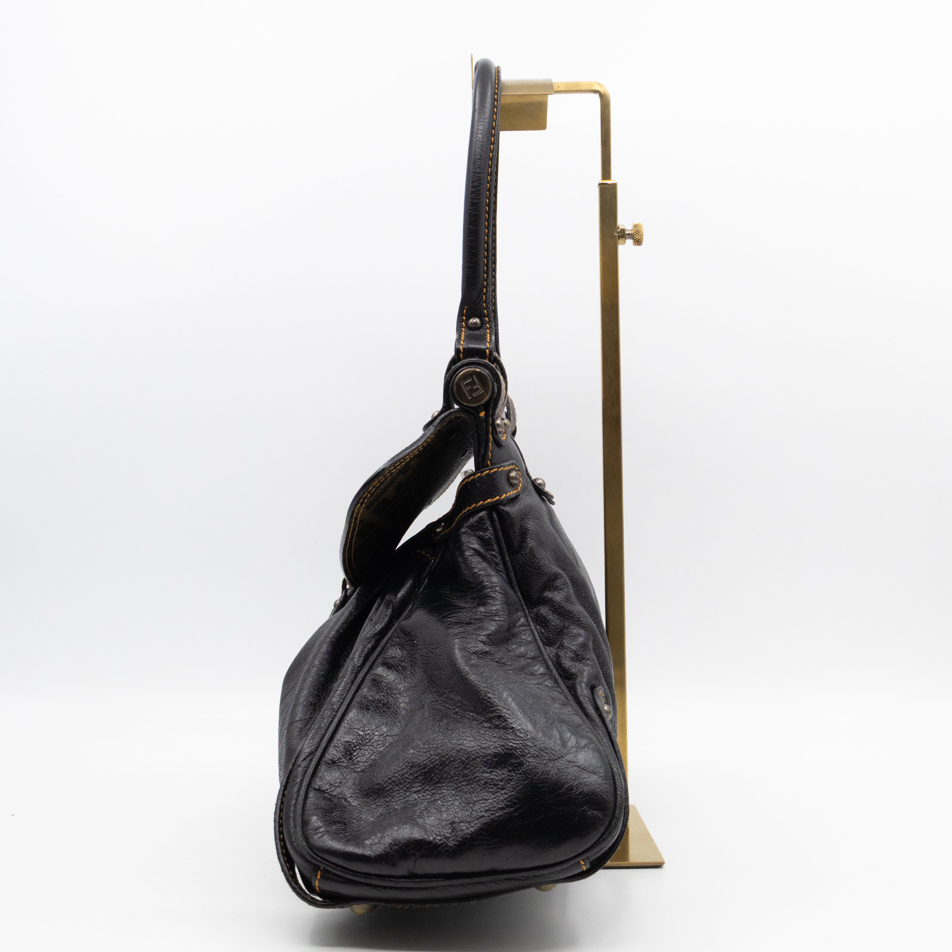 Magic Shoulder Bag Black Leather