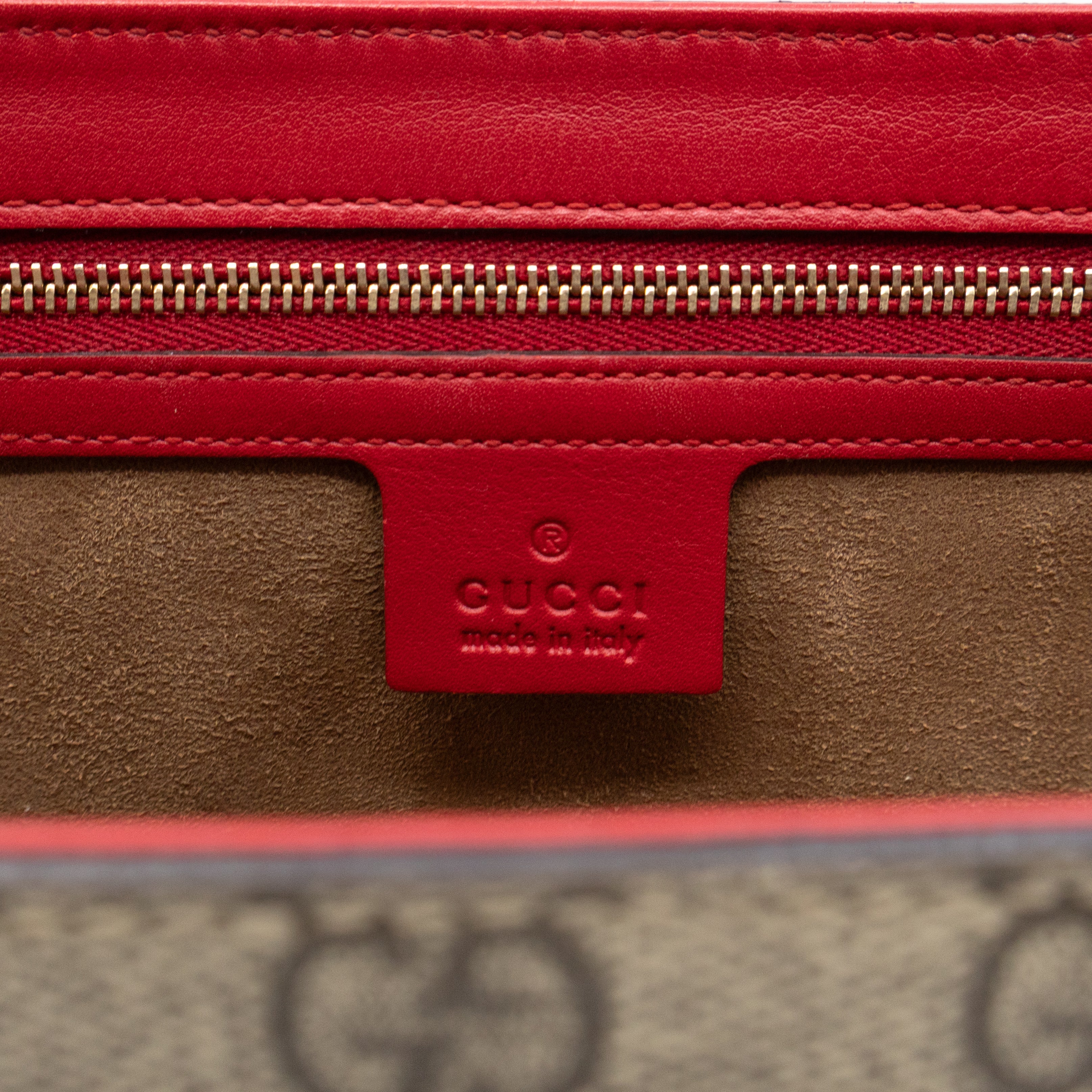 Padlock Flap Bag Medium GG Supreme Red Leather