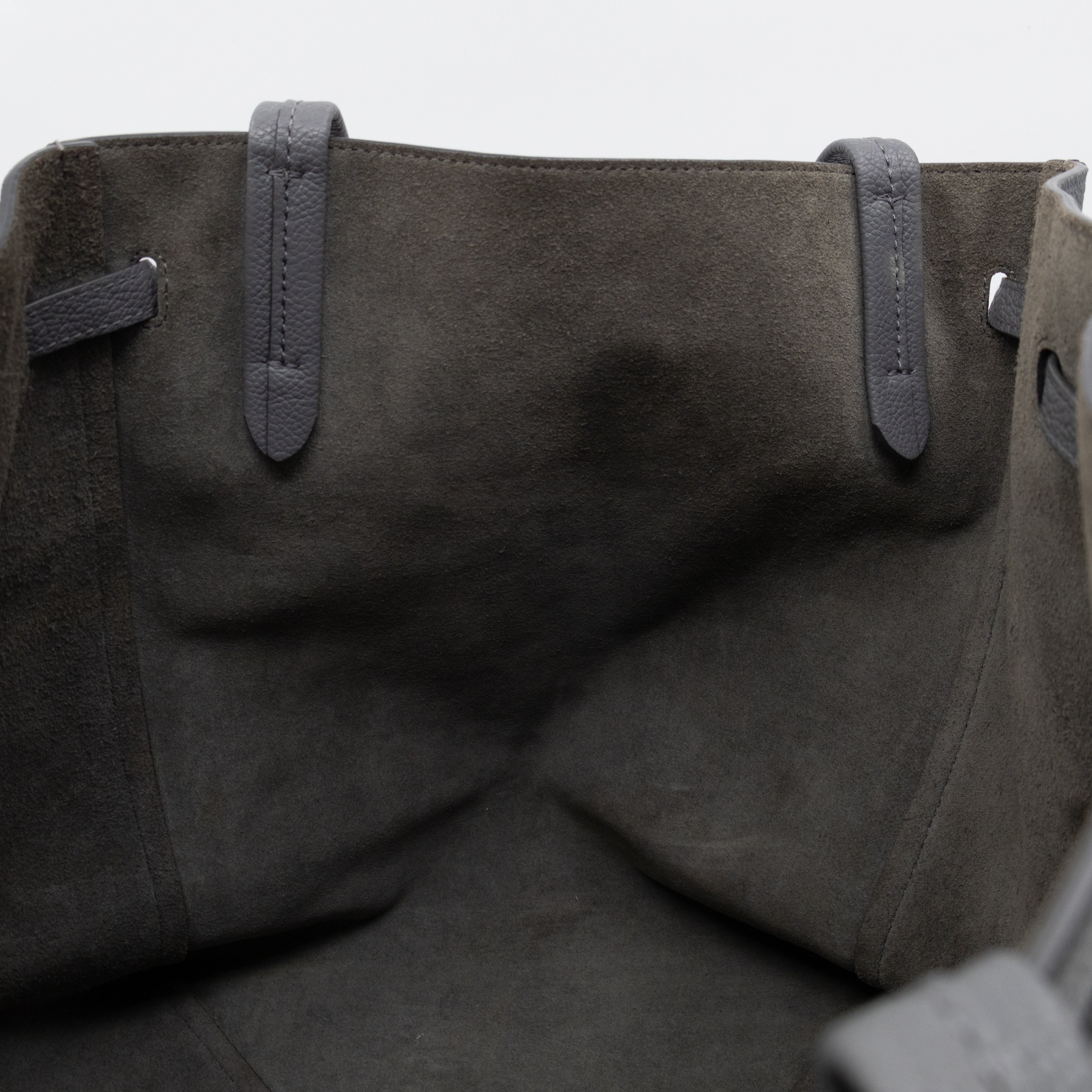 Cabas Phantom Tote Grey Leather